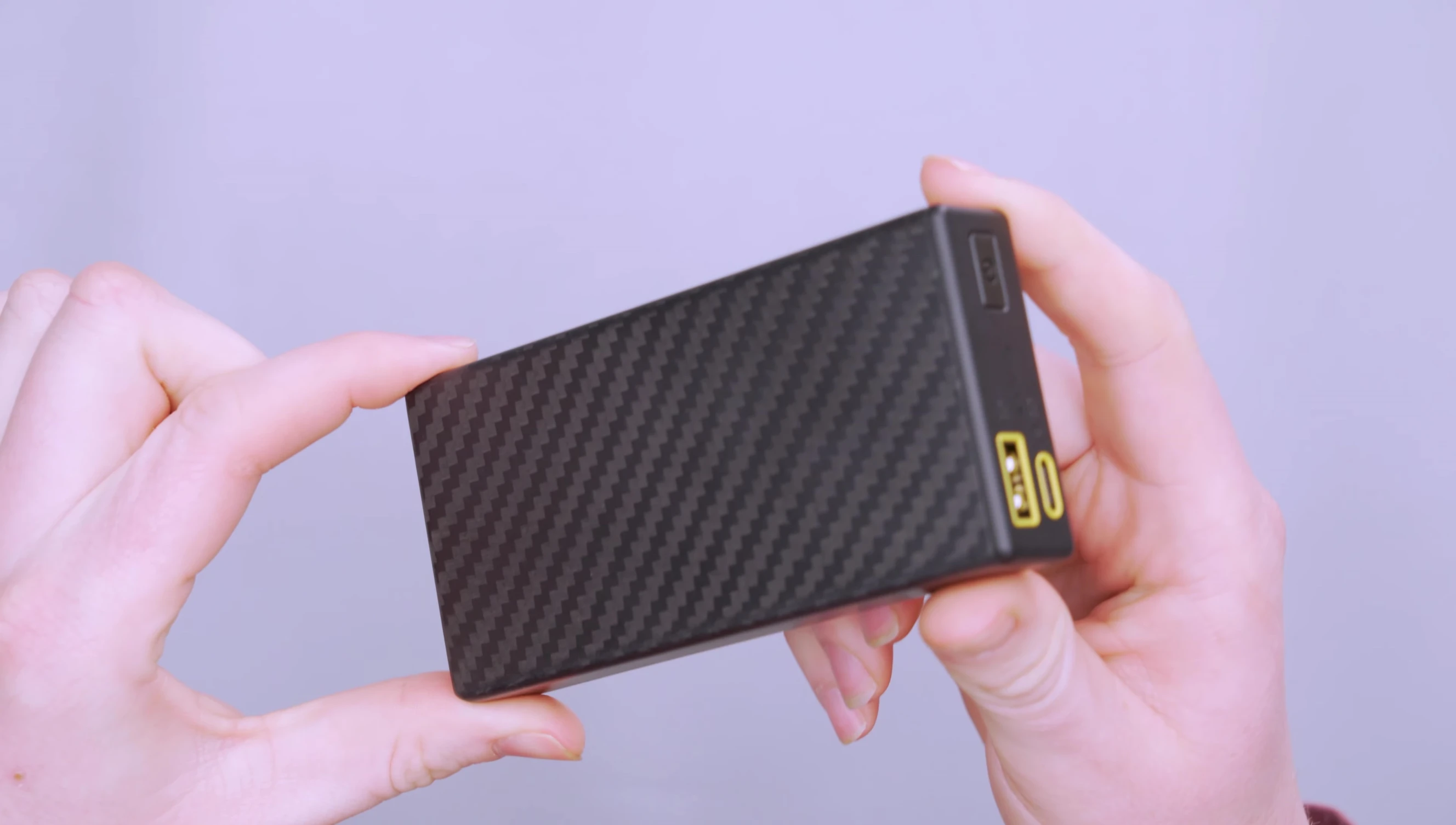 Weight of the NITECORE Carbo 20000.