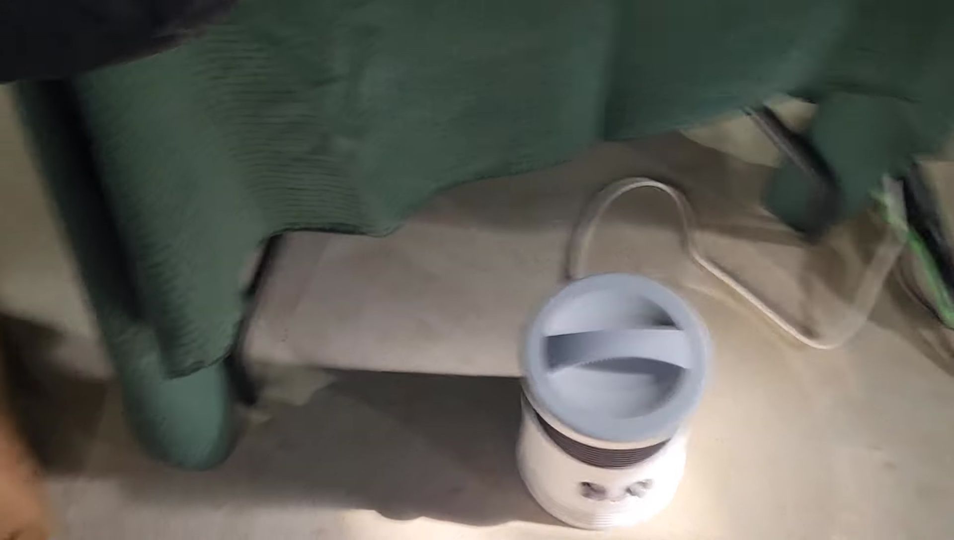 The home heater plugged into and powered by the AFERIY power station.