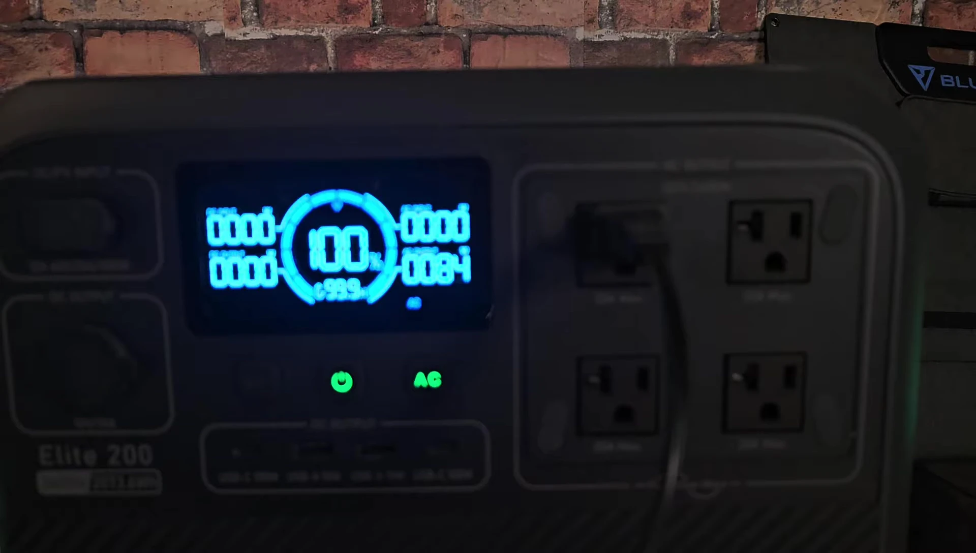 The Bluetti app showing power consumption while the freezer is running.