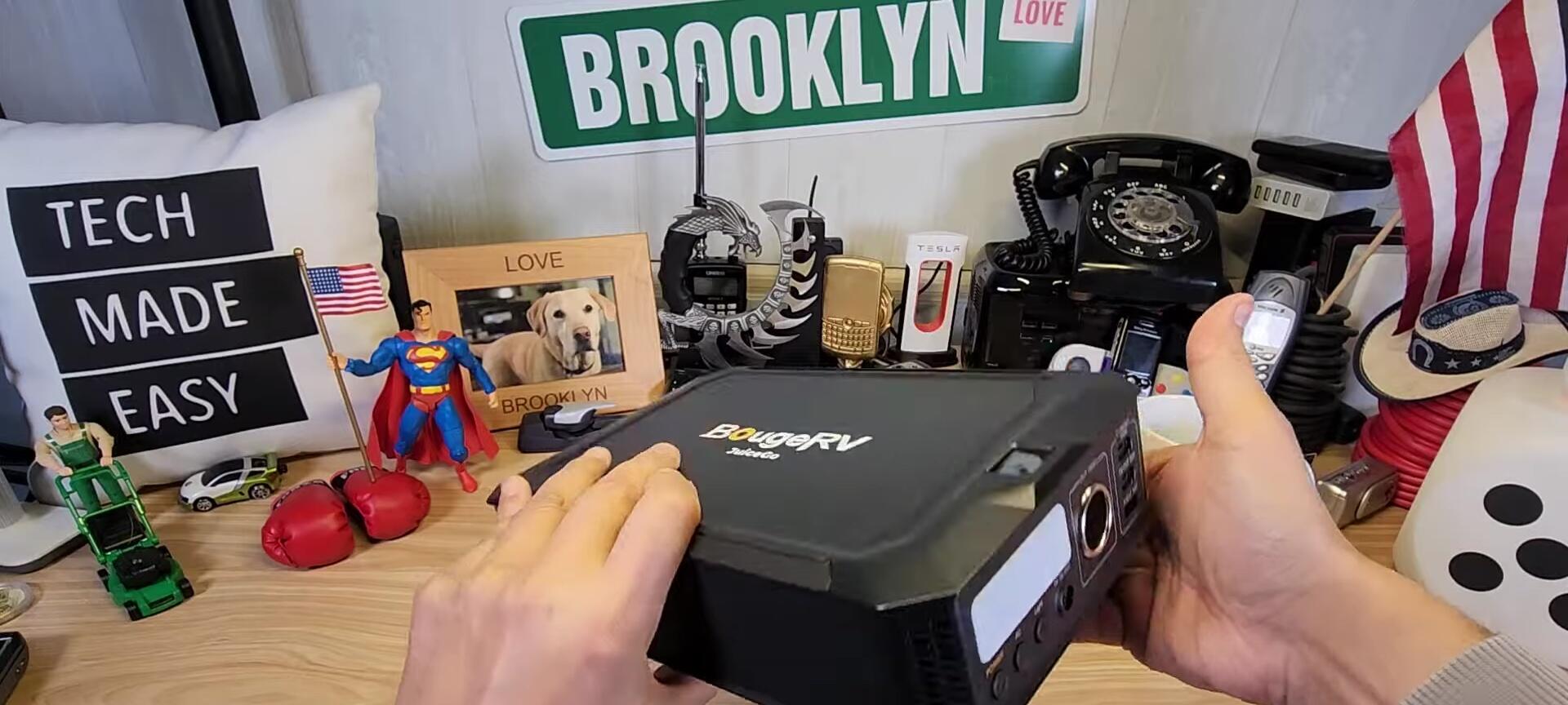 Close-up of the JuiceGO control panel and display.