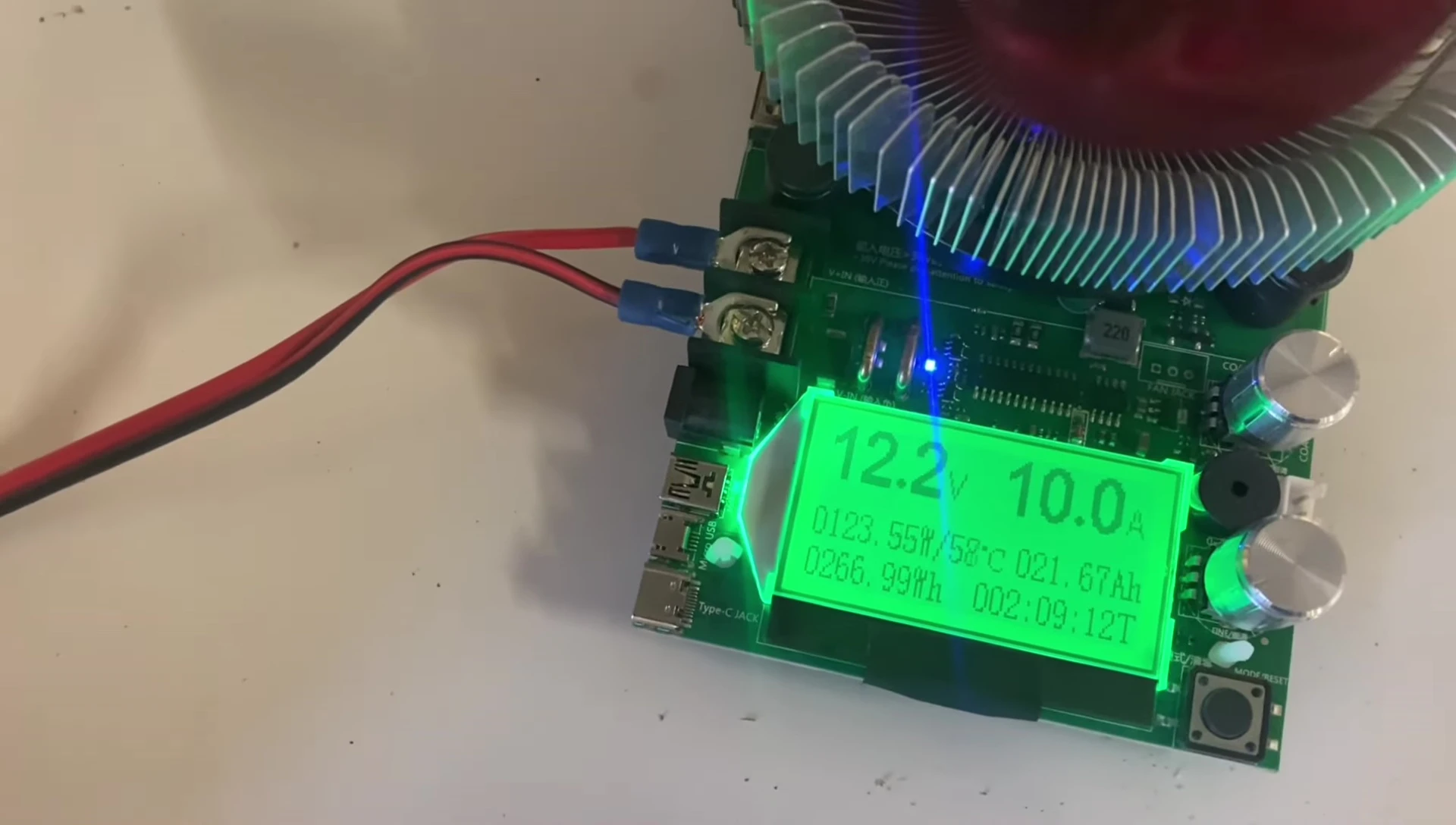 The capacity test in progress, showing amp-hours