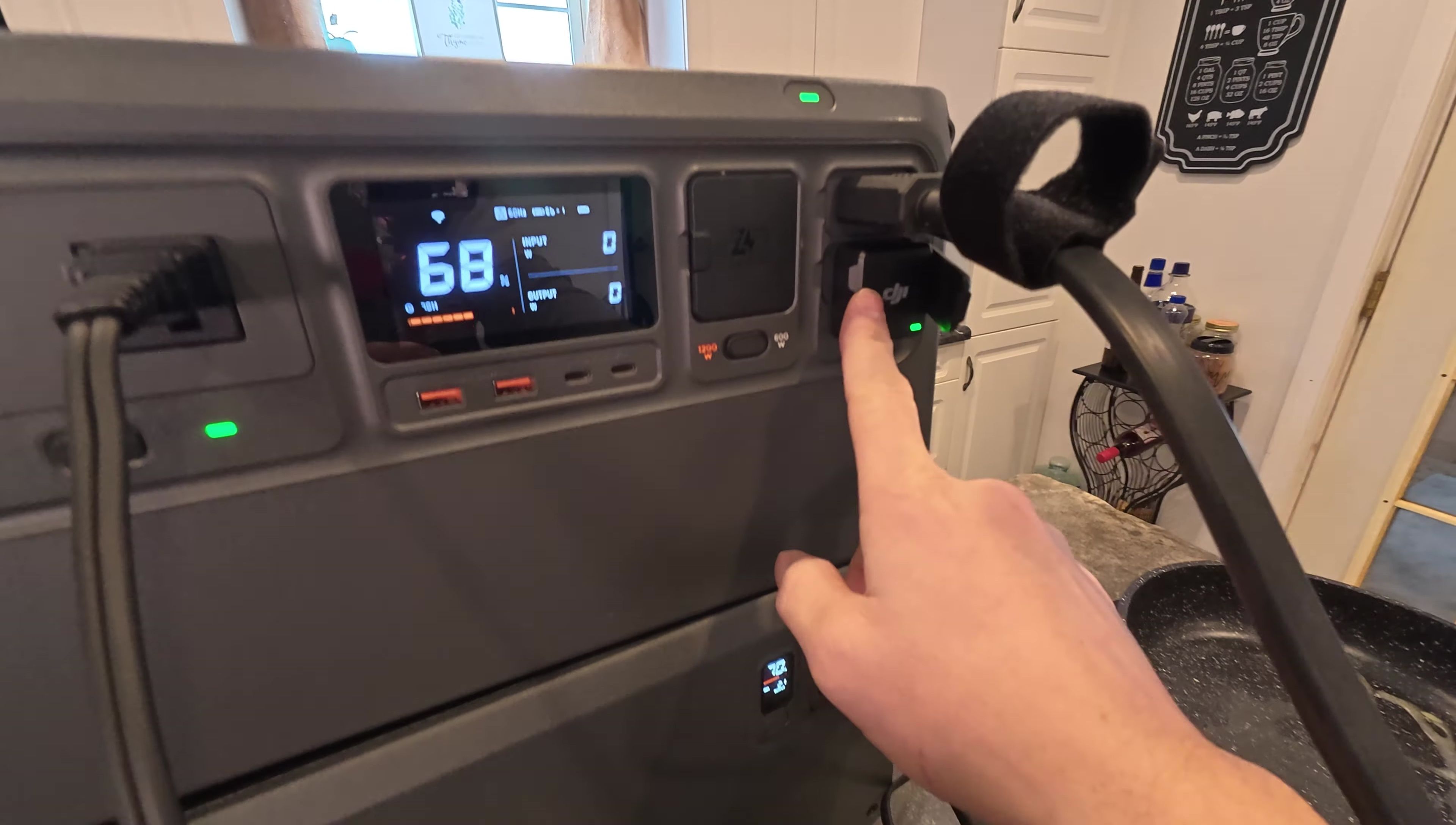 Lower output port on DJI Power 1000