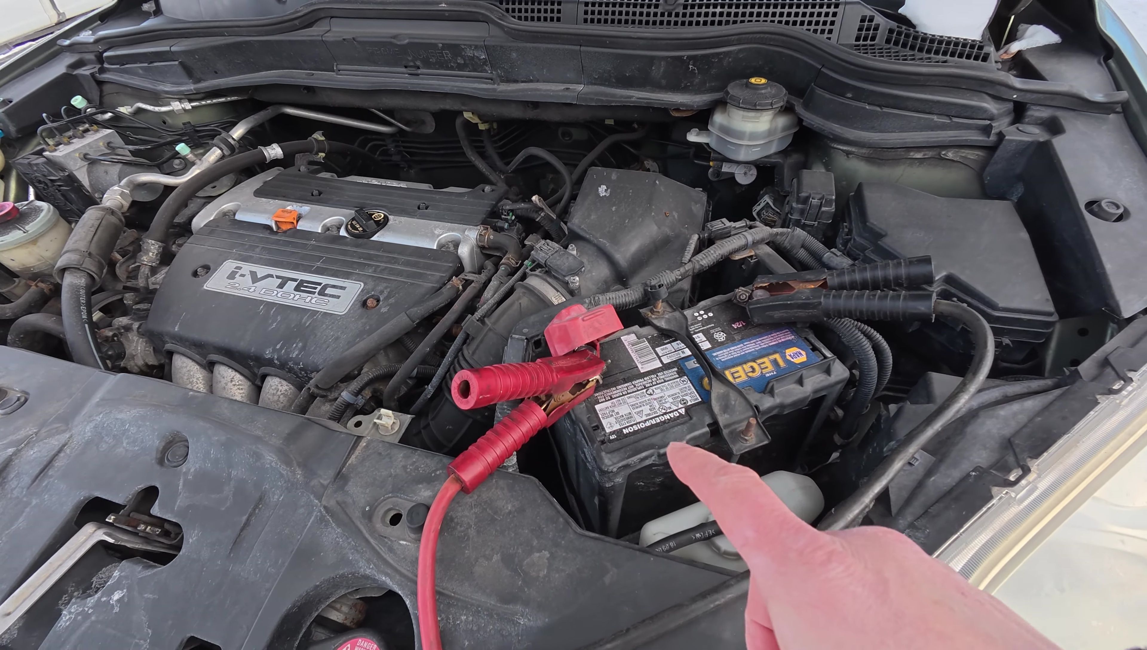 1kW Super Fast Car Charger connected to a vehicle