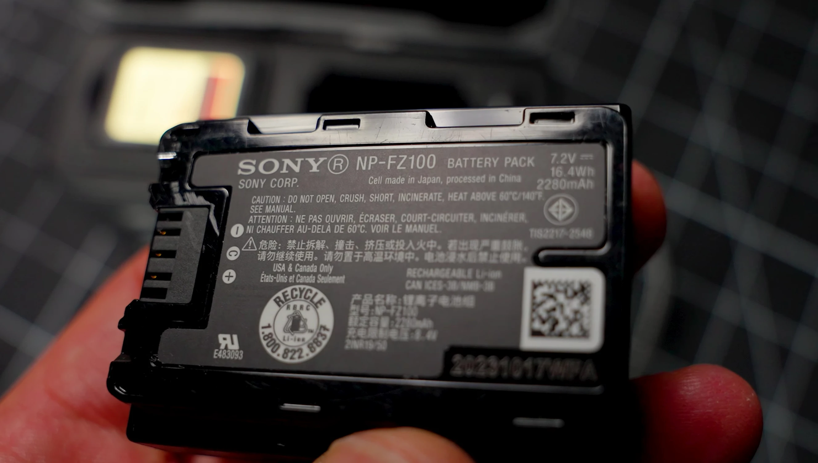 The reviewer mentioning battery compatibility