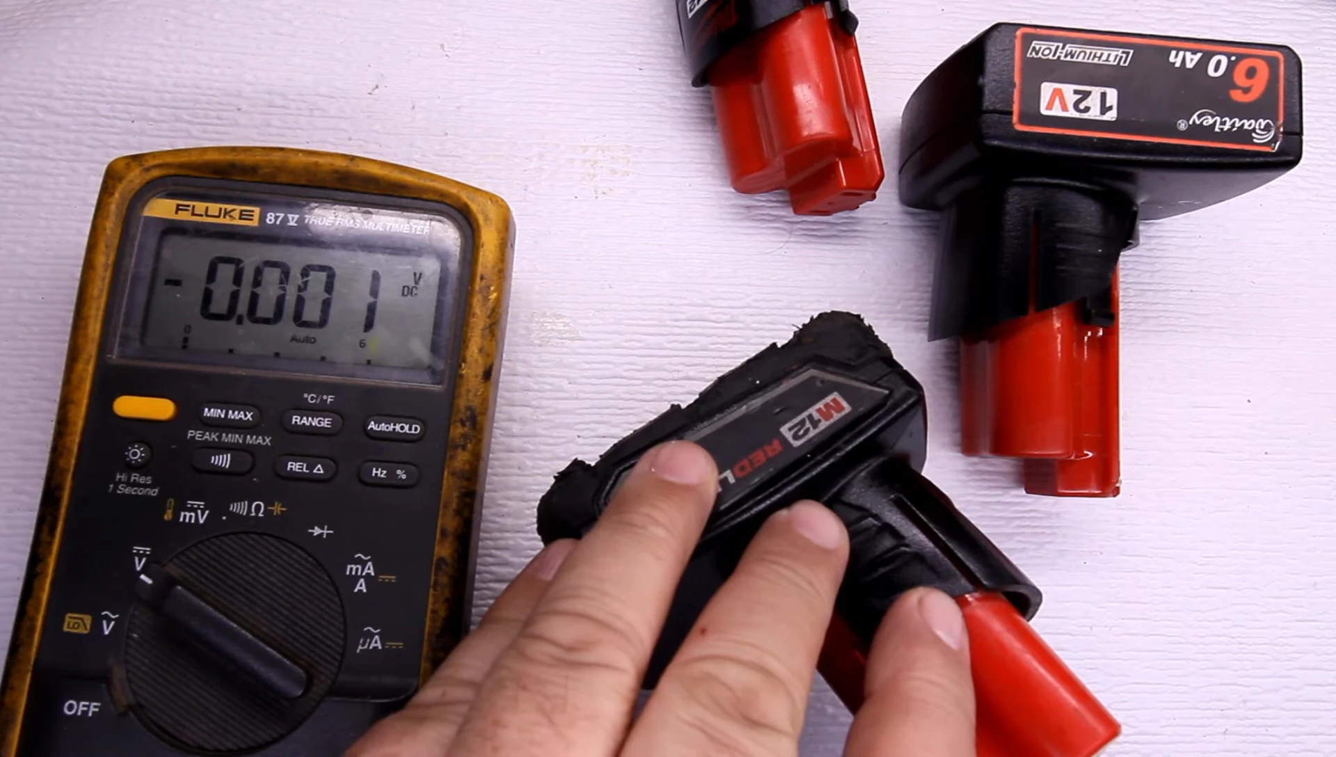 Voltage reading of the Milwaukee 3.0Ah battery.