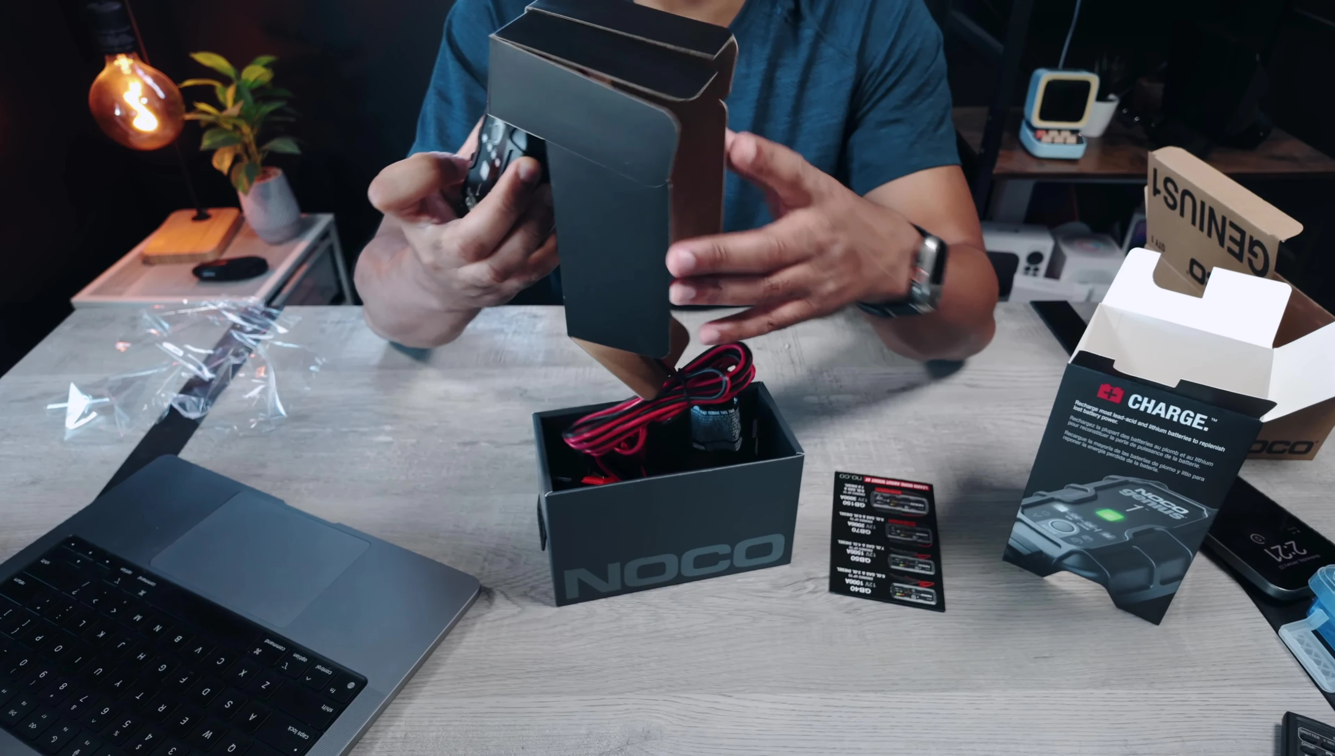 Unboxing the NOCO Genius1 and highlighting its features.