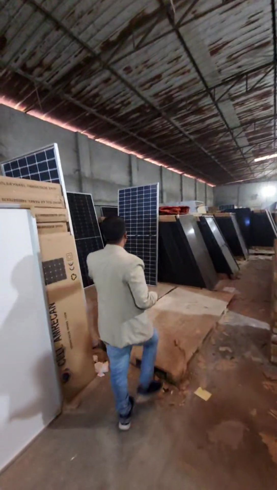 Lungi 355 Inverter being showcased