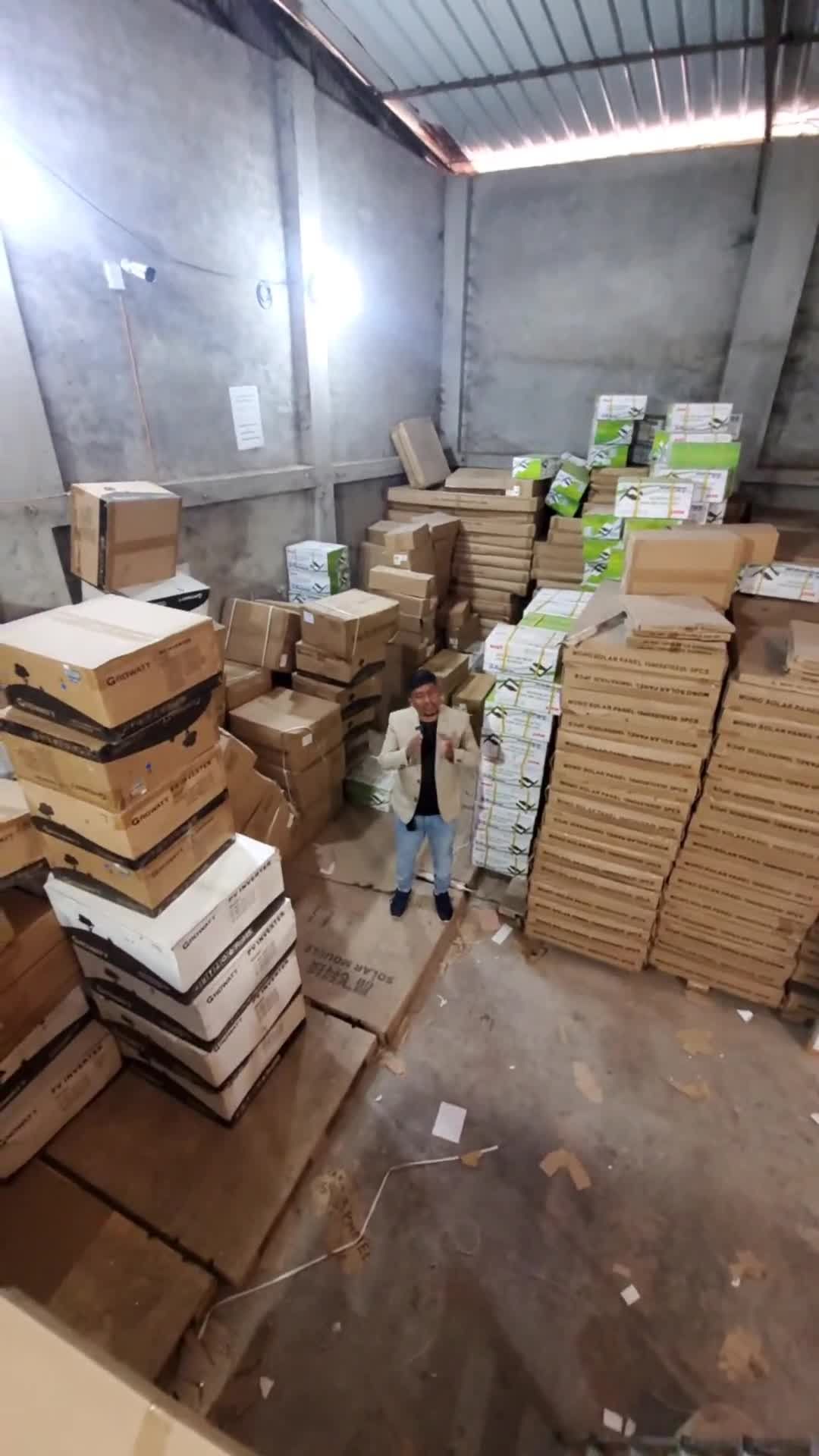 Close-up of the Grow Hybrid Off-Grid Inverter