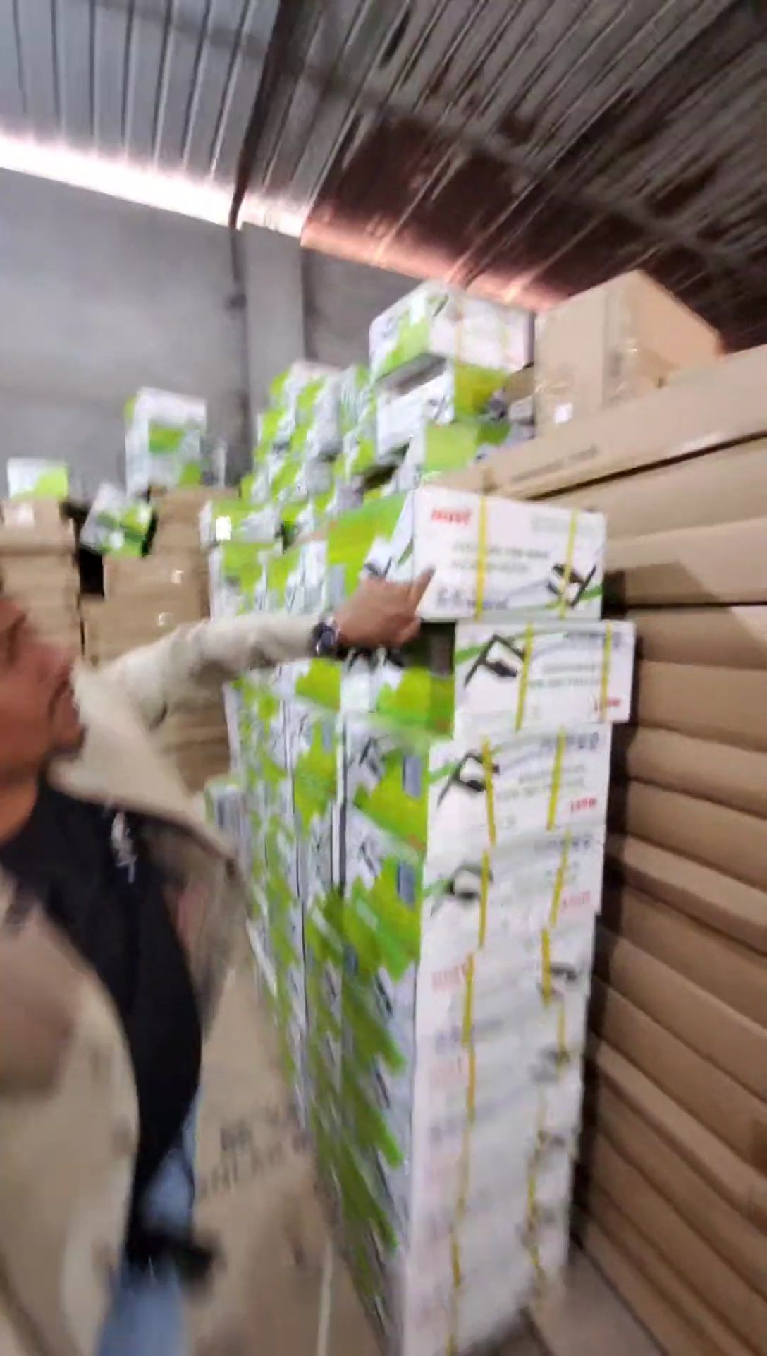 Close-up of a Mast Inverter