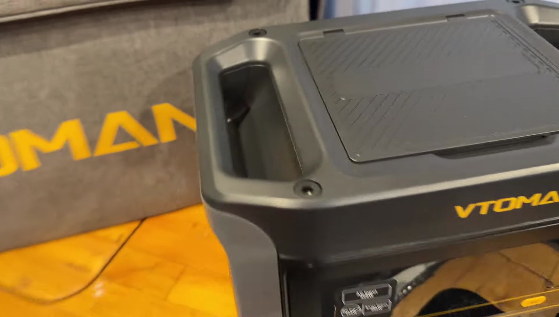 Showing the carry handles and overall compact size.