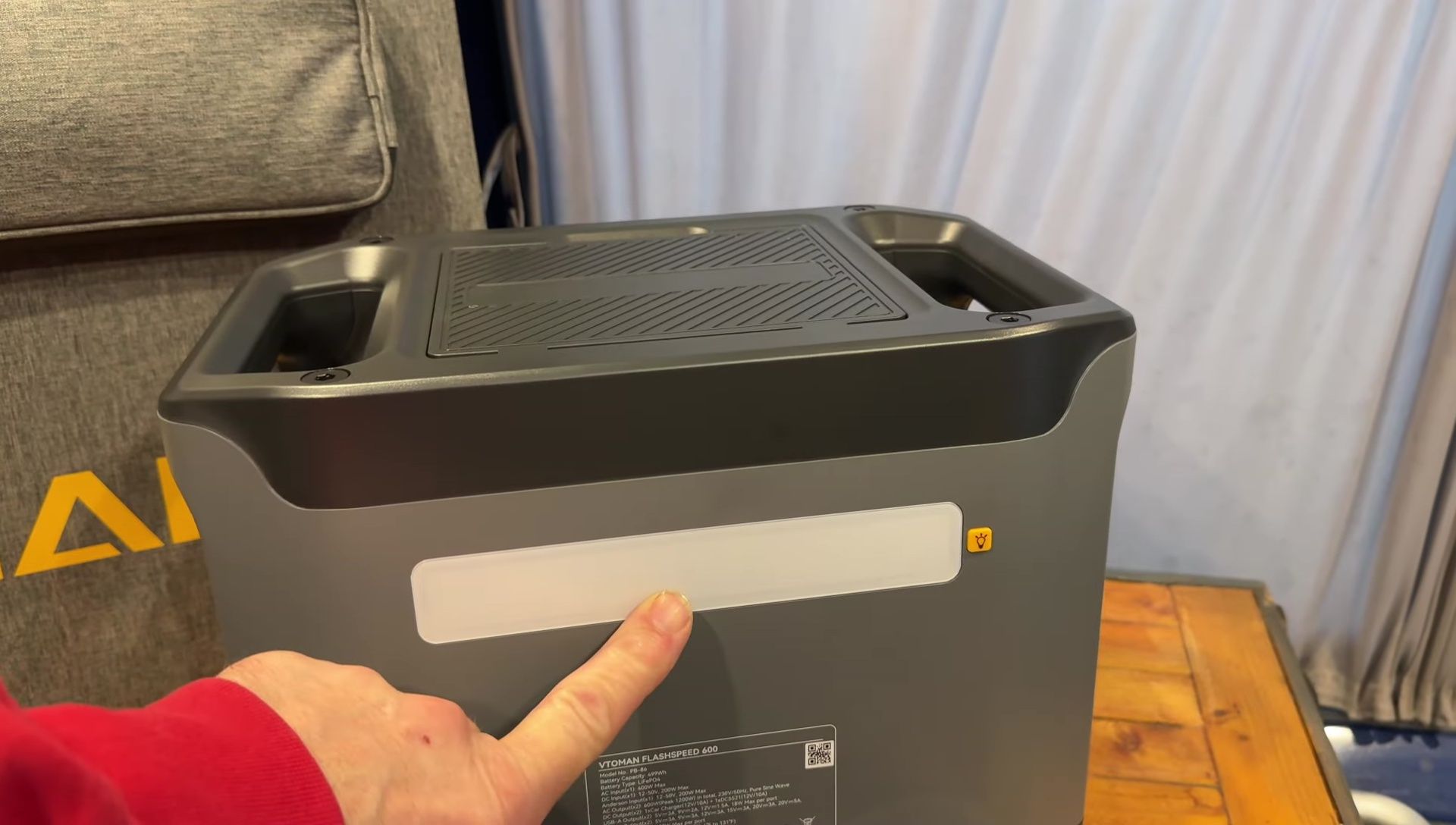 The rear panel with the LED torch