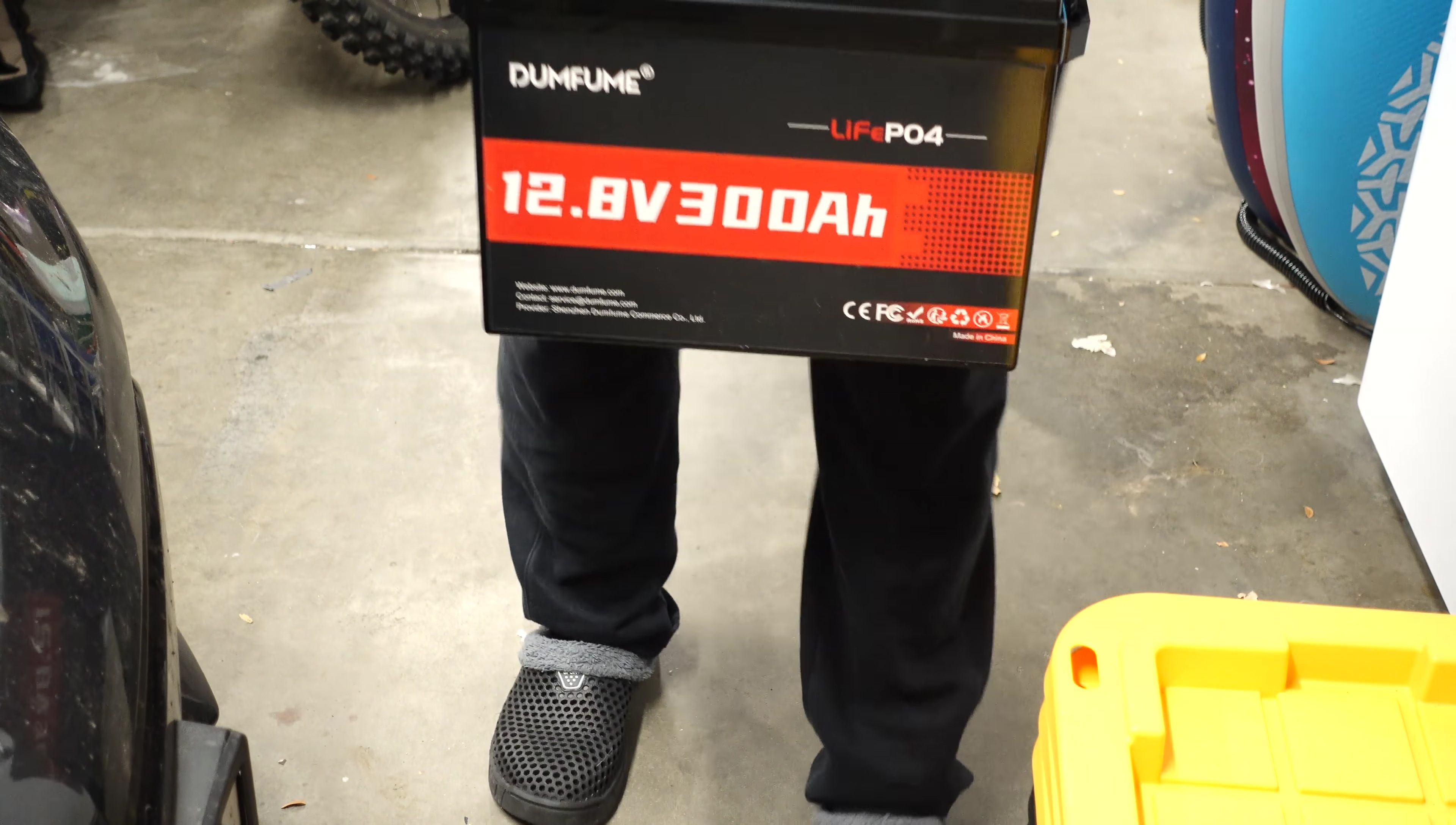 The 300Ah DumFume battery being shown