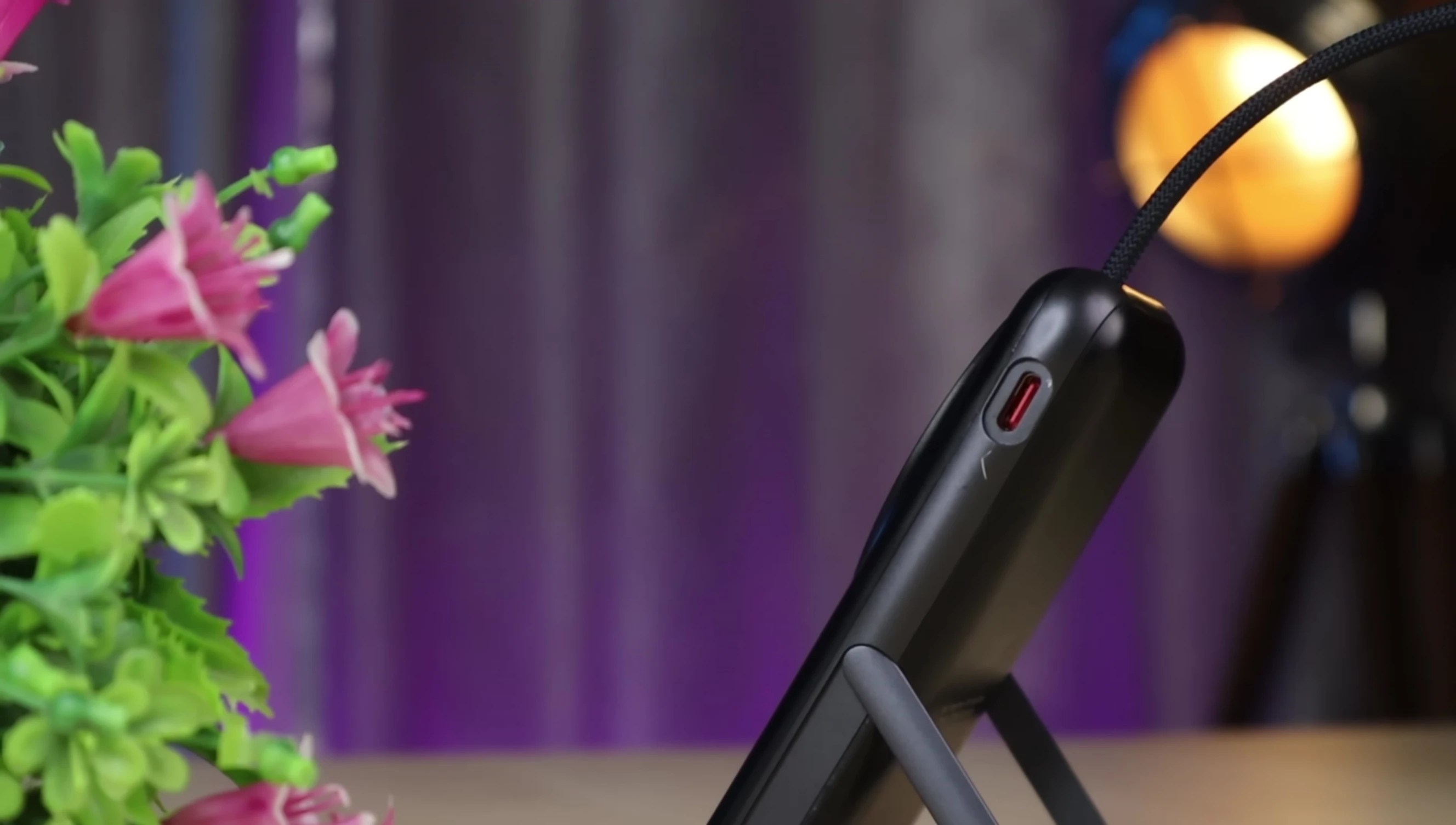 Close-up of the single Type-C port