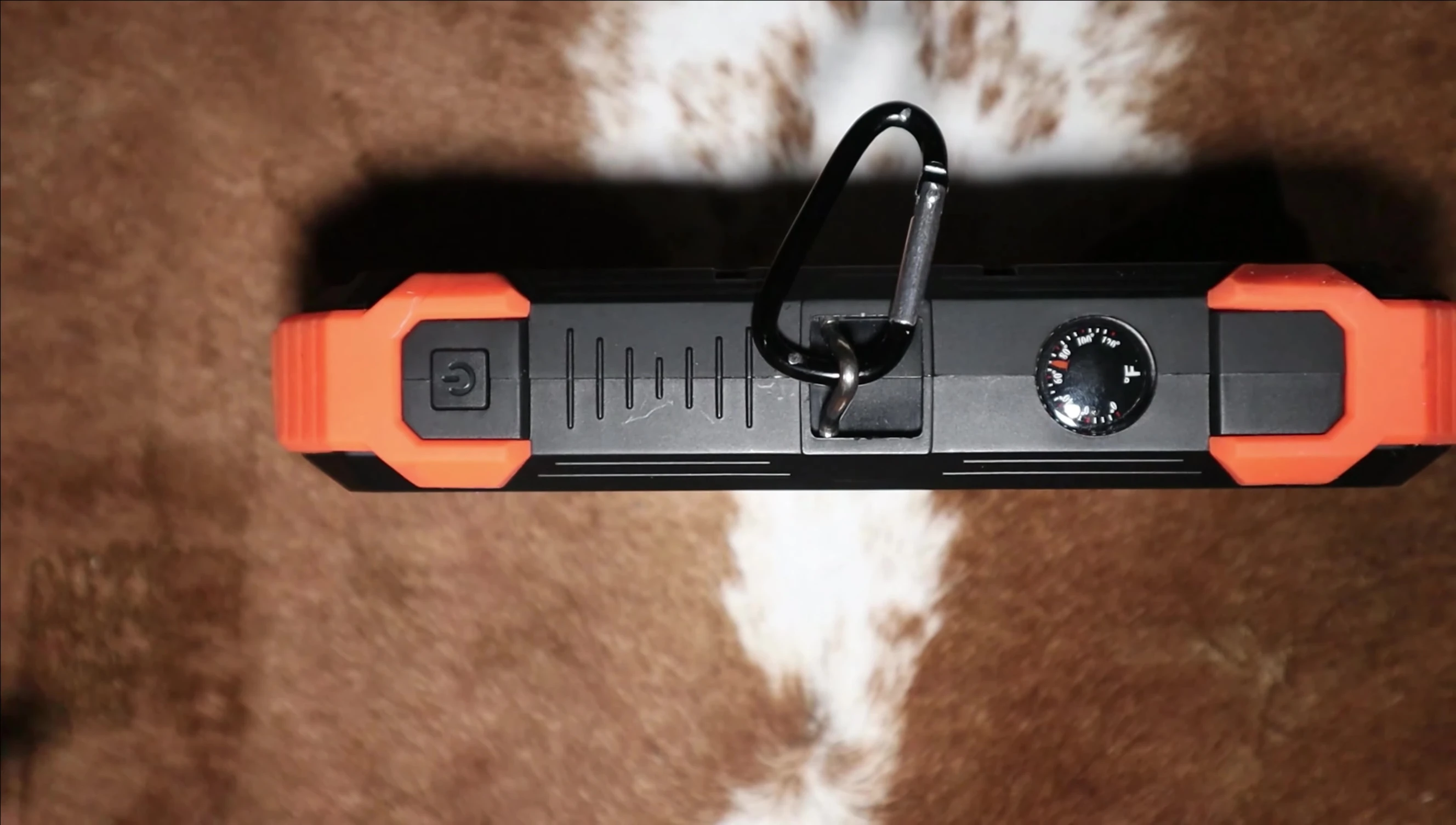 Highlighting the thermometer and LED light controls