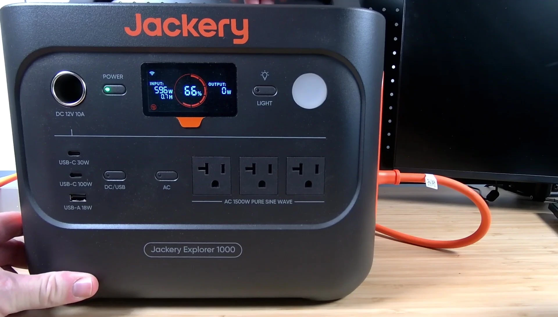 DC input ports on the Jackery Explorer 1000
