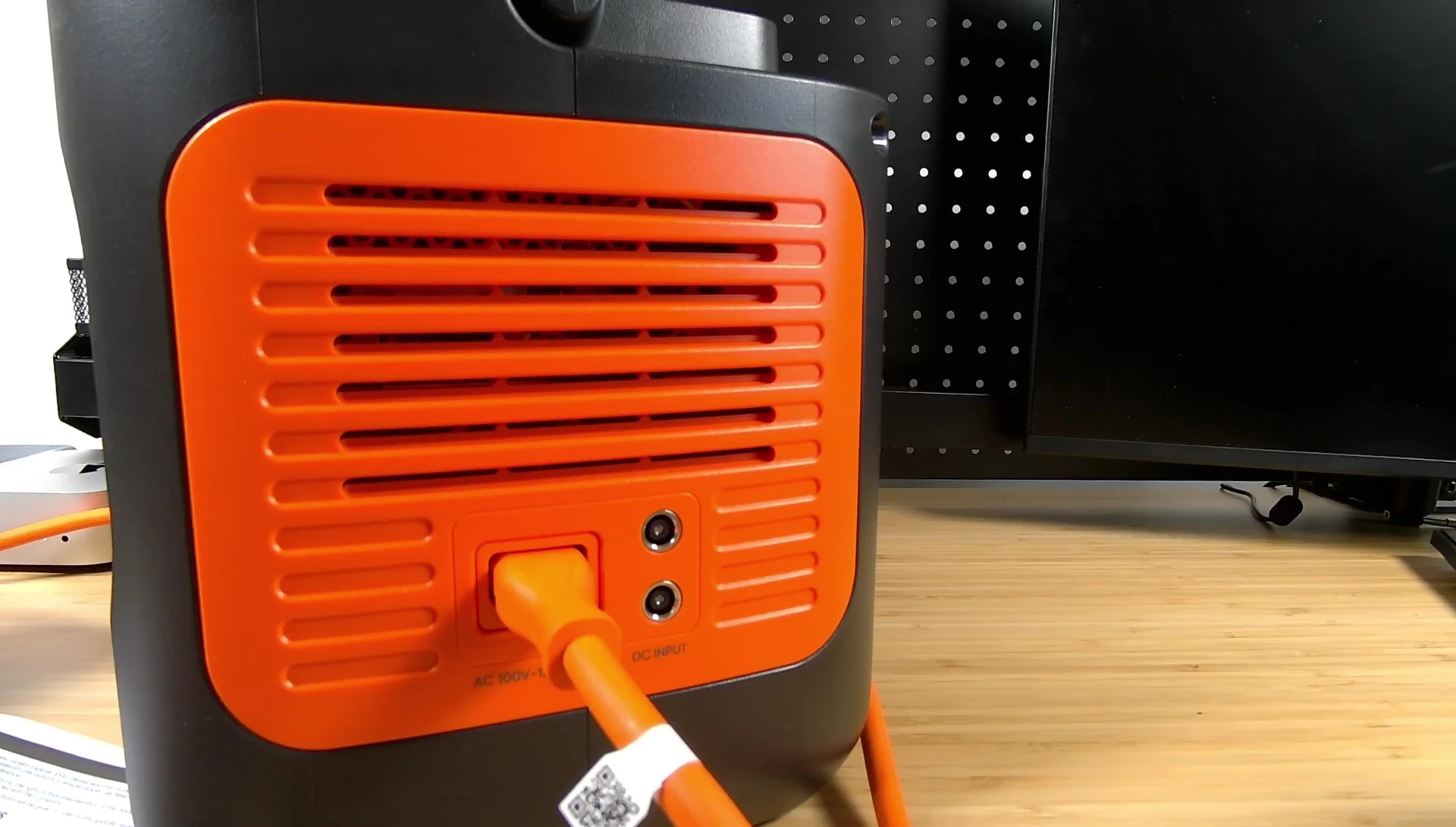 Example of a solar panel adapter cable