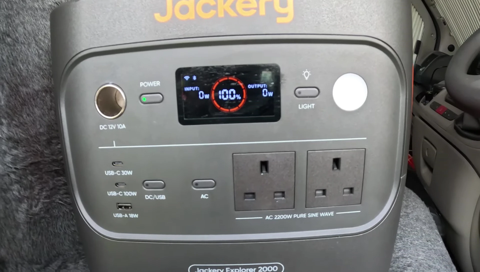 The Jackery's display highlighting its fast charging time