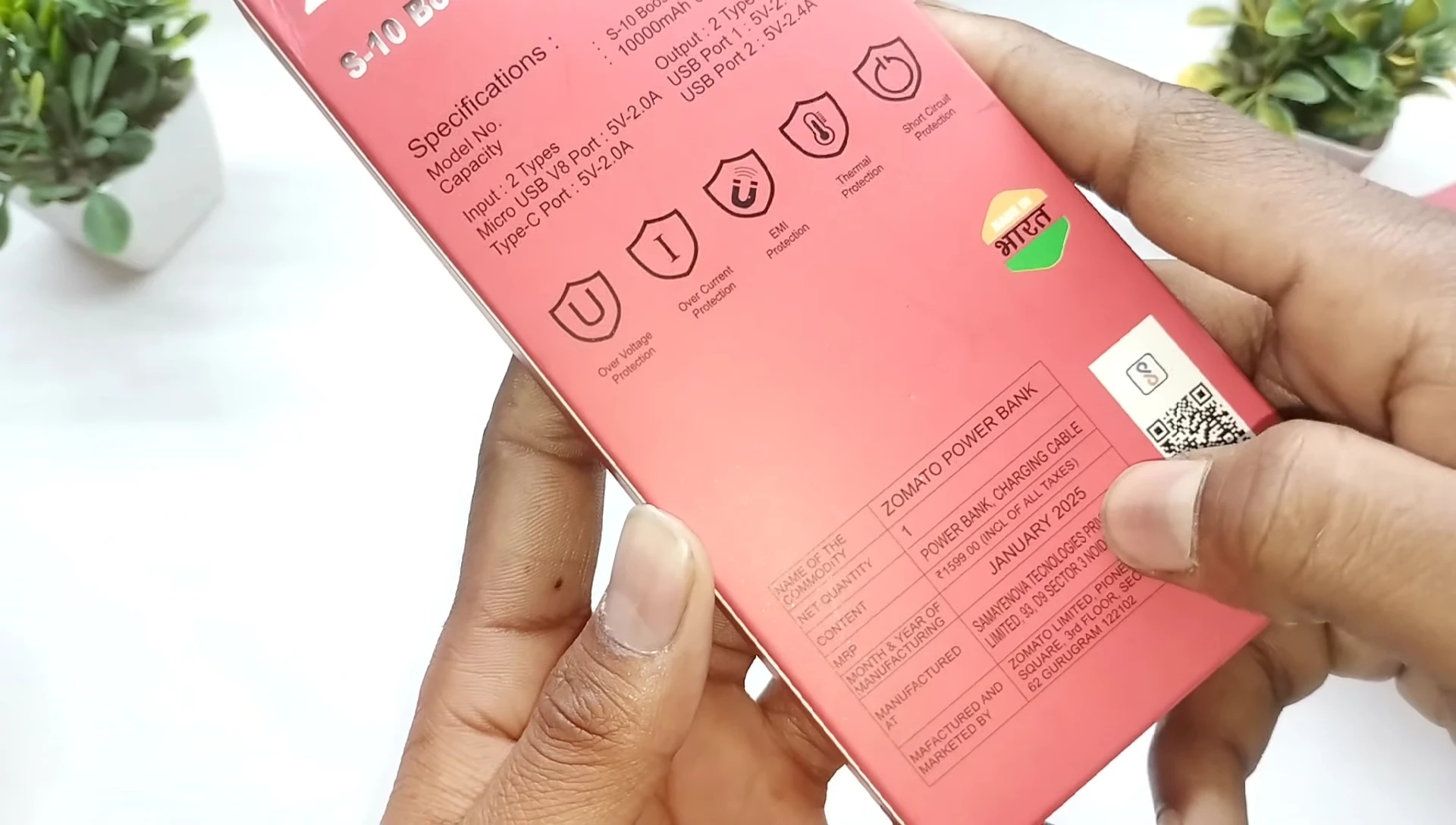 Box showing the price