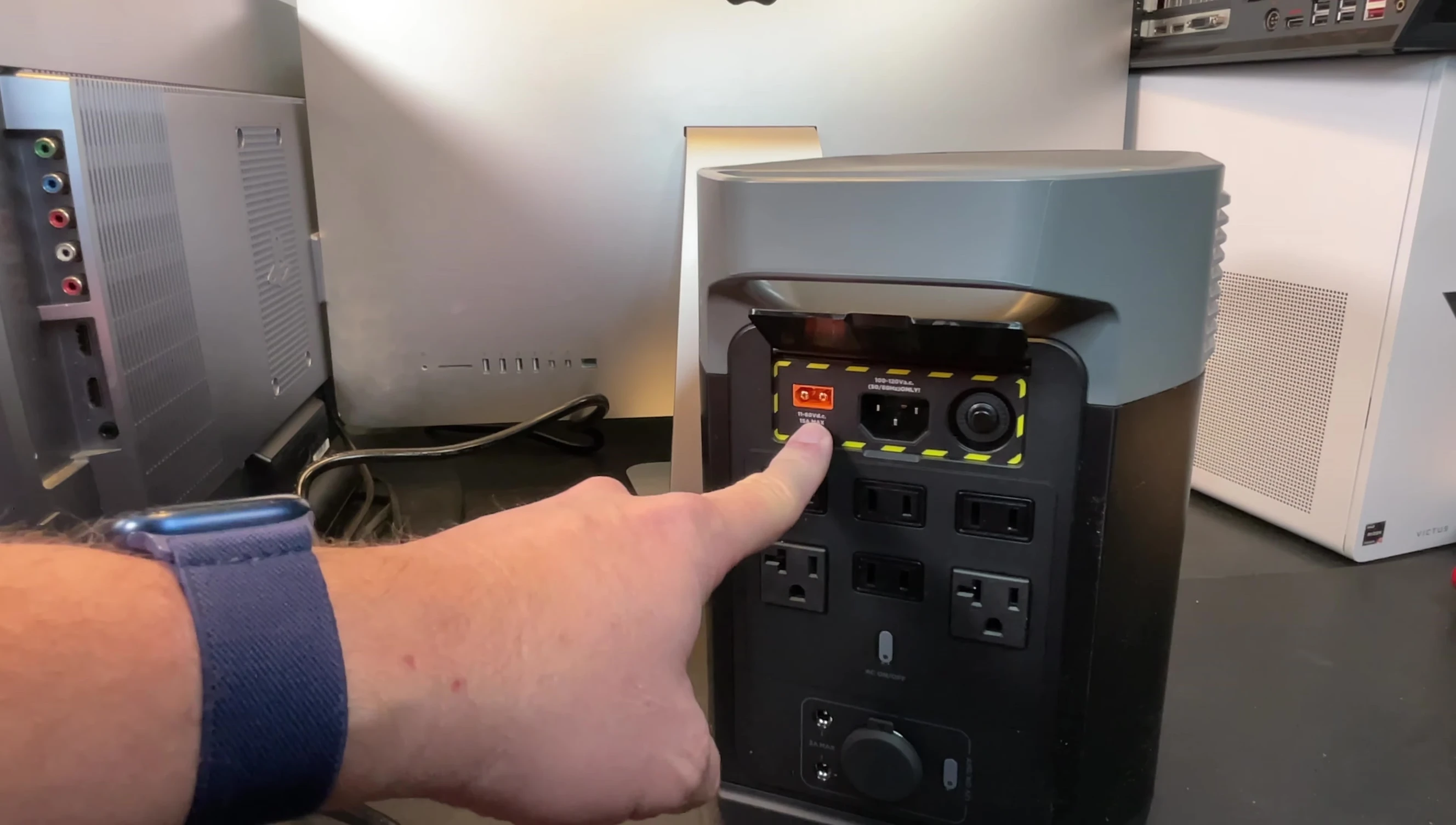XT60 input port
