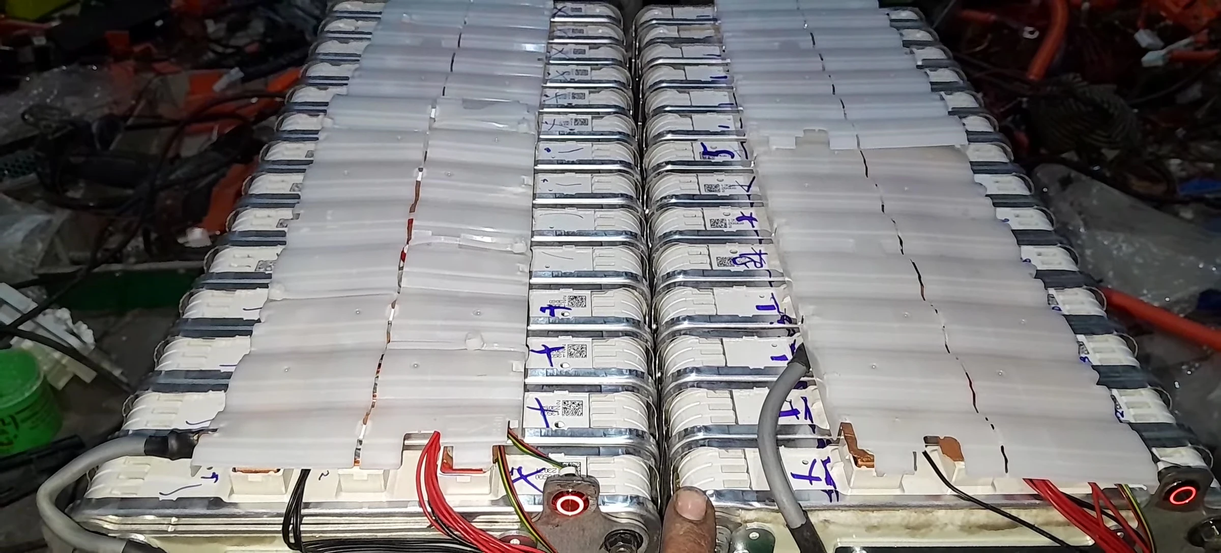 The builder providing contact information.