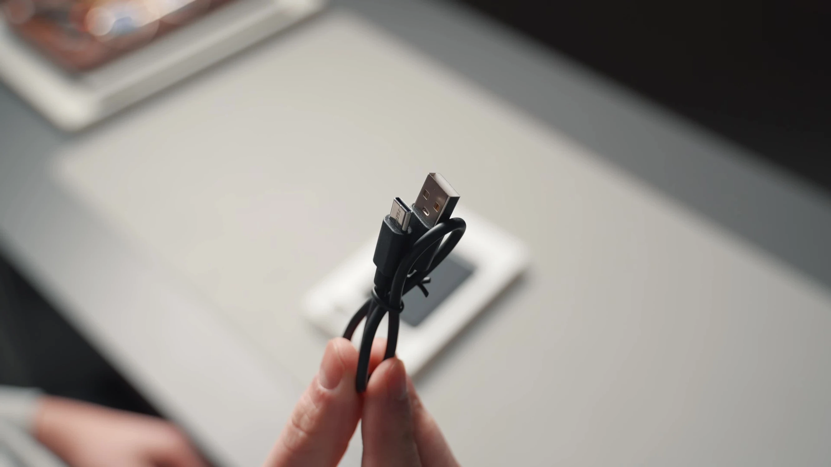Close-up showcasing the N52 magnets for secure MagSafe compatibility.