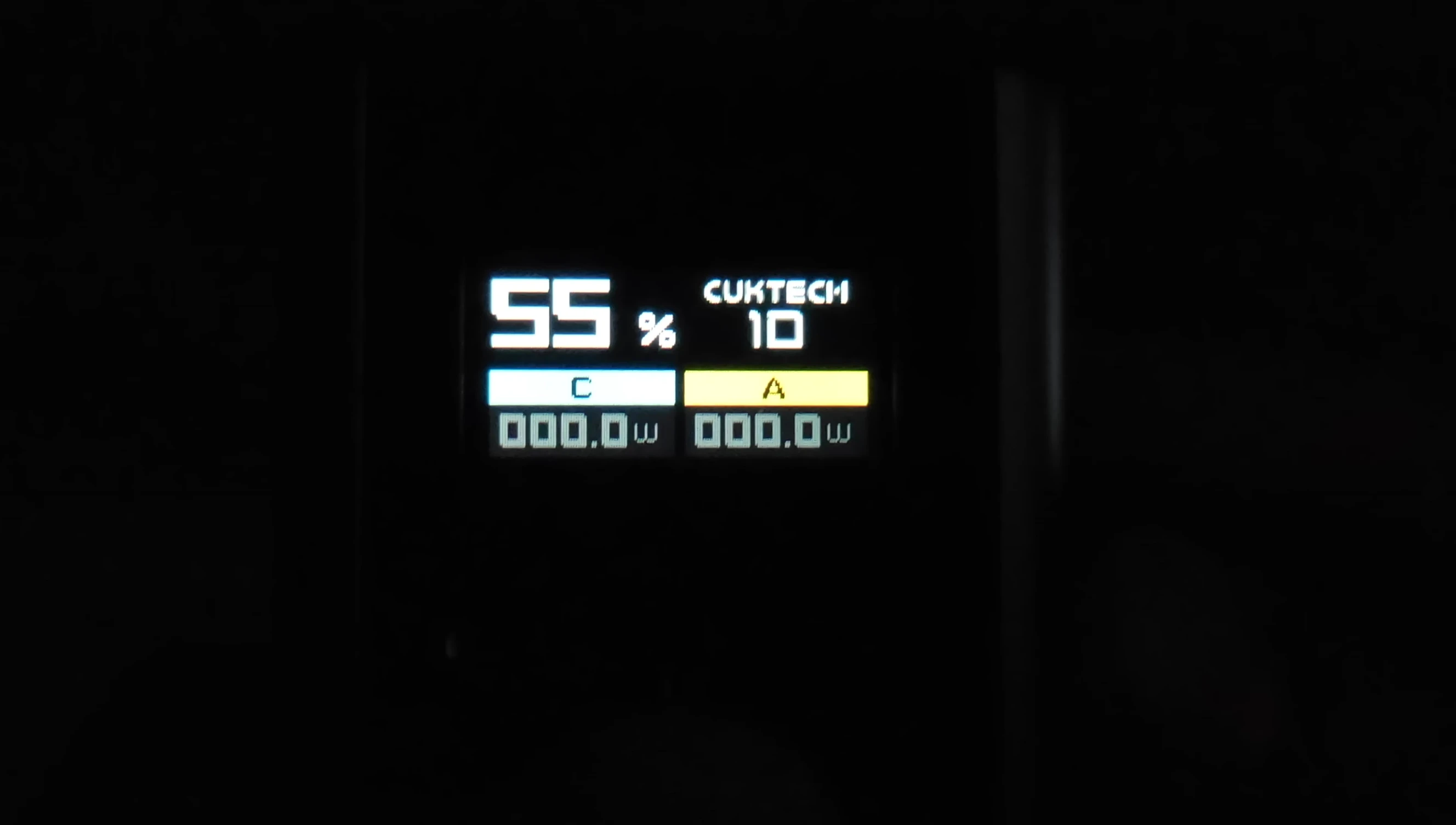 The CUKTECH 10 screen showing detailed charging data in low light.