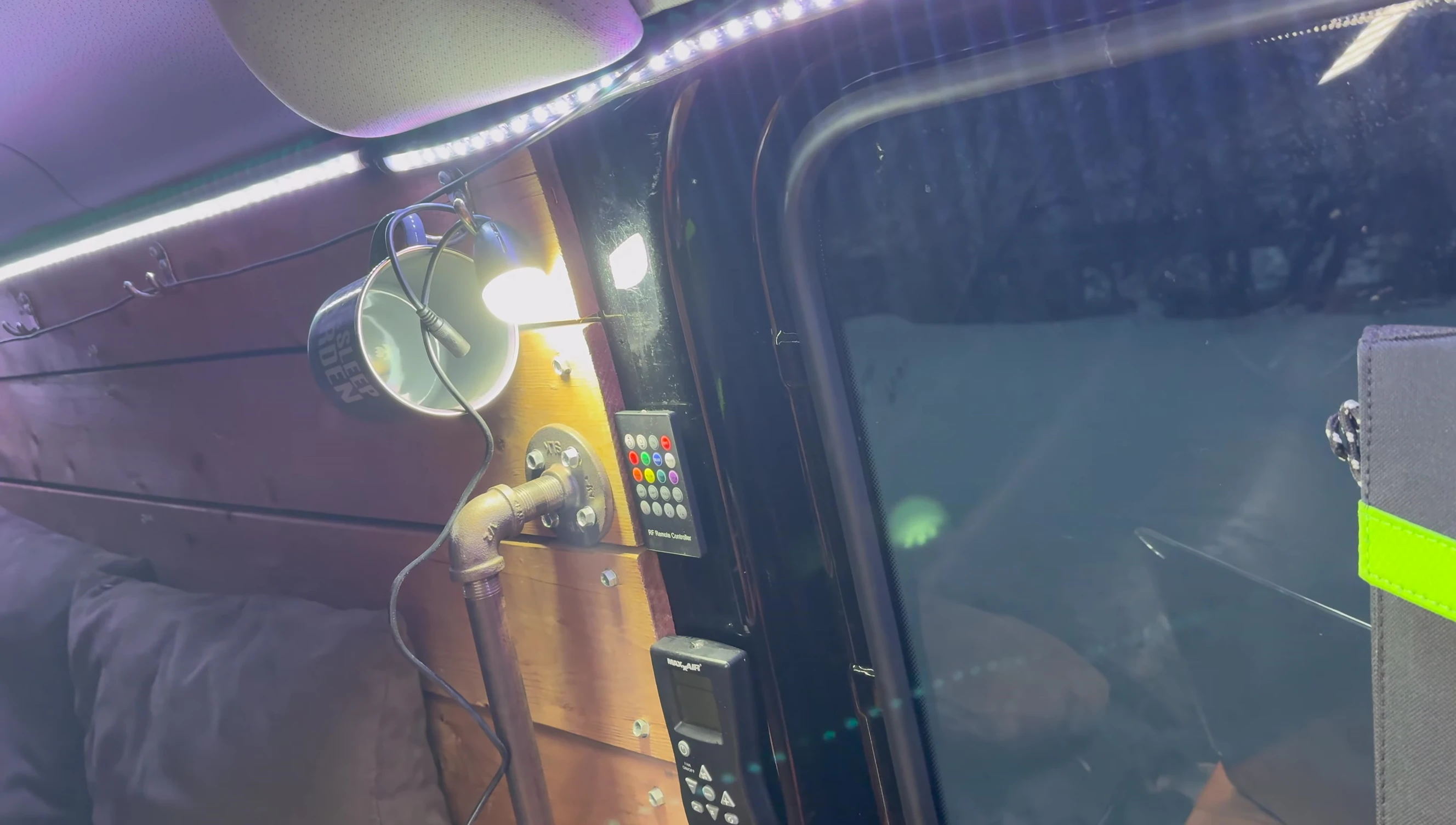 The S300 powering small lights