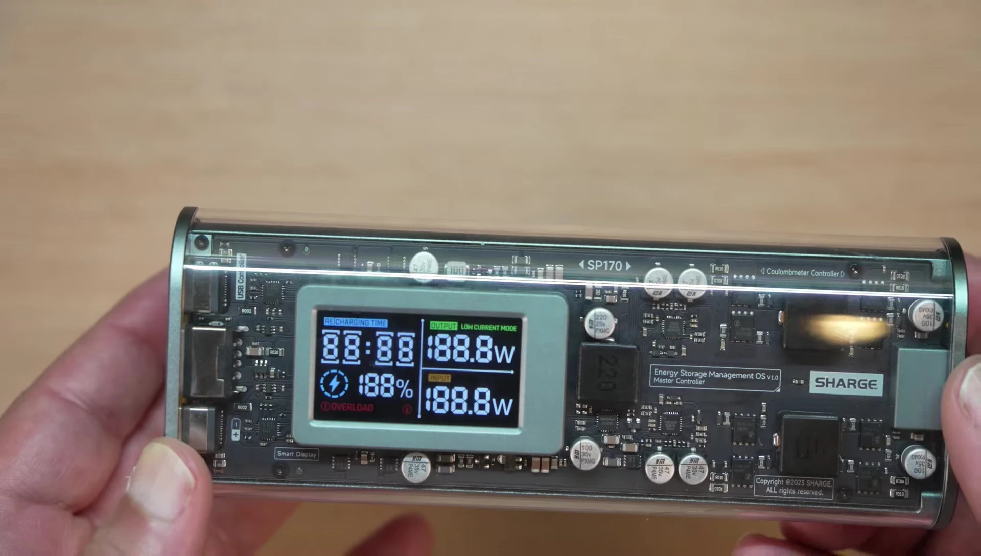 Close-up of the SH Geek 170's display screen showcasing its features.