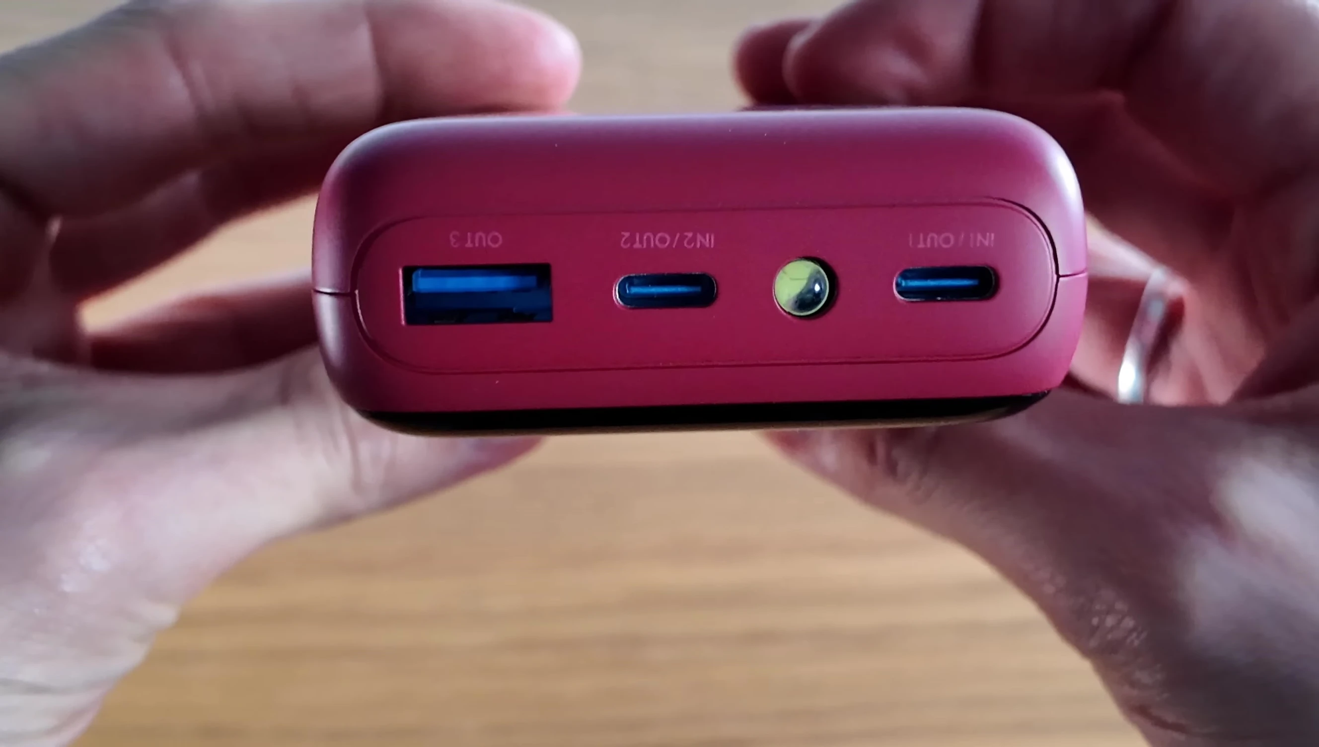 INIU P51 E2 ports