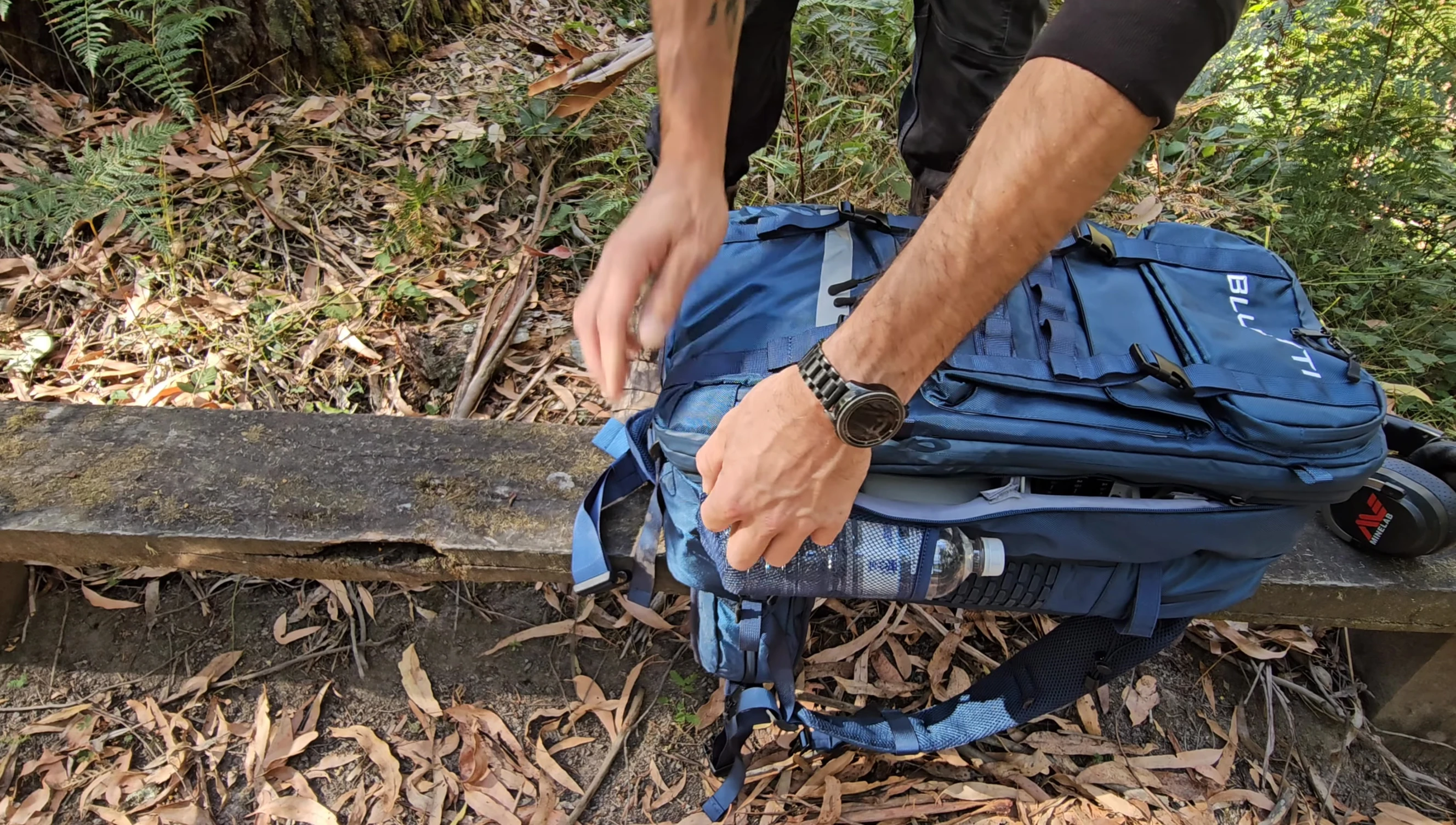 Close-up of the battery compartment, showing the 700W battery in place.