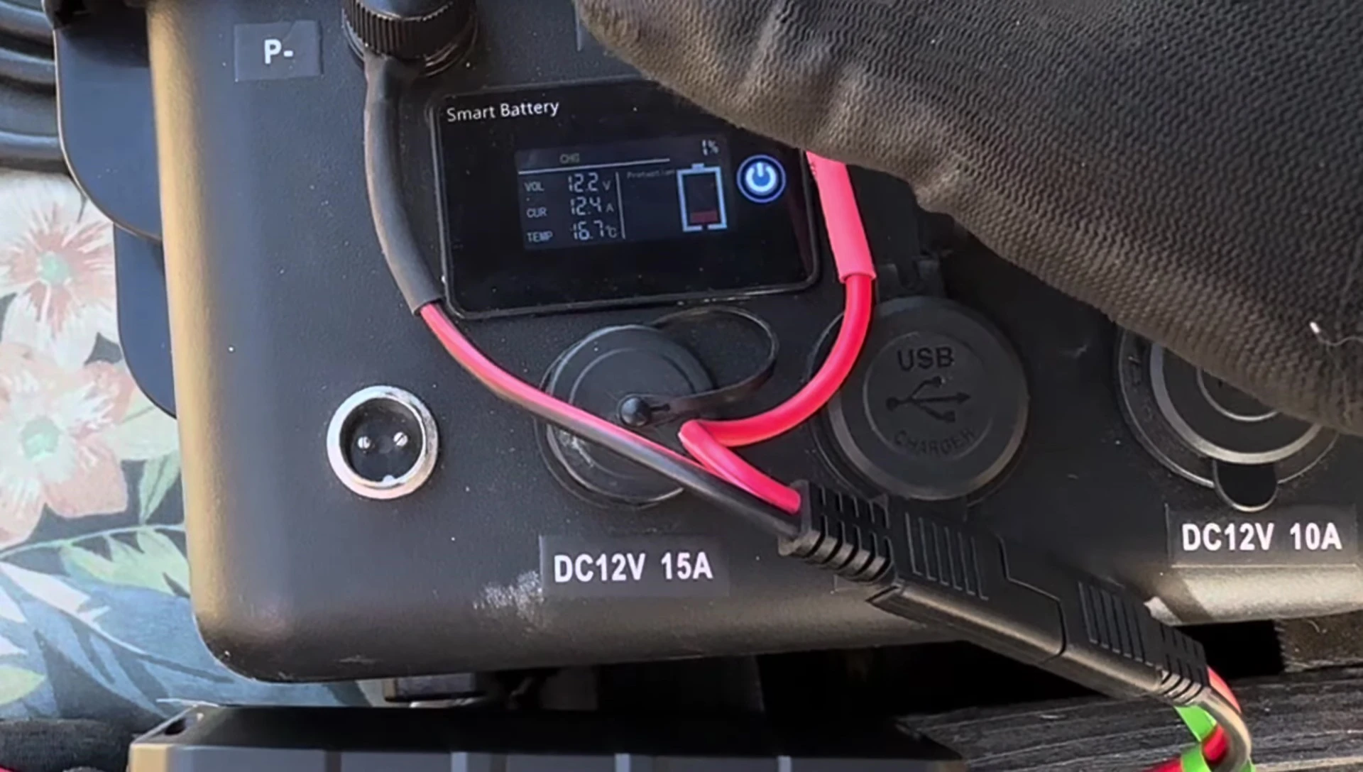 Comparing readings from both the charge controller and the battery's smart BMS display.