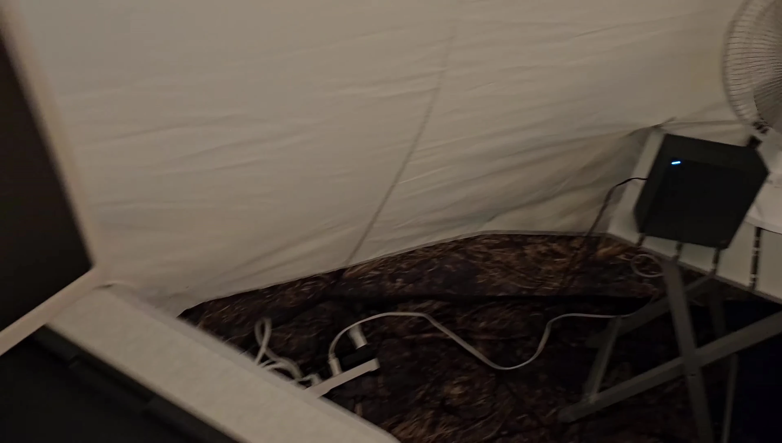 The fan is turned on to simulate the CPAP machine.
