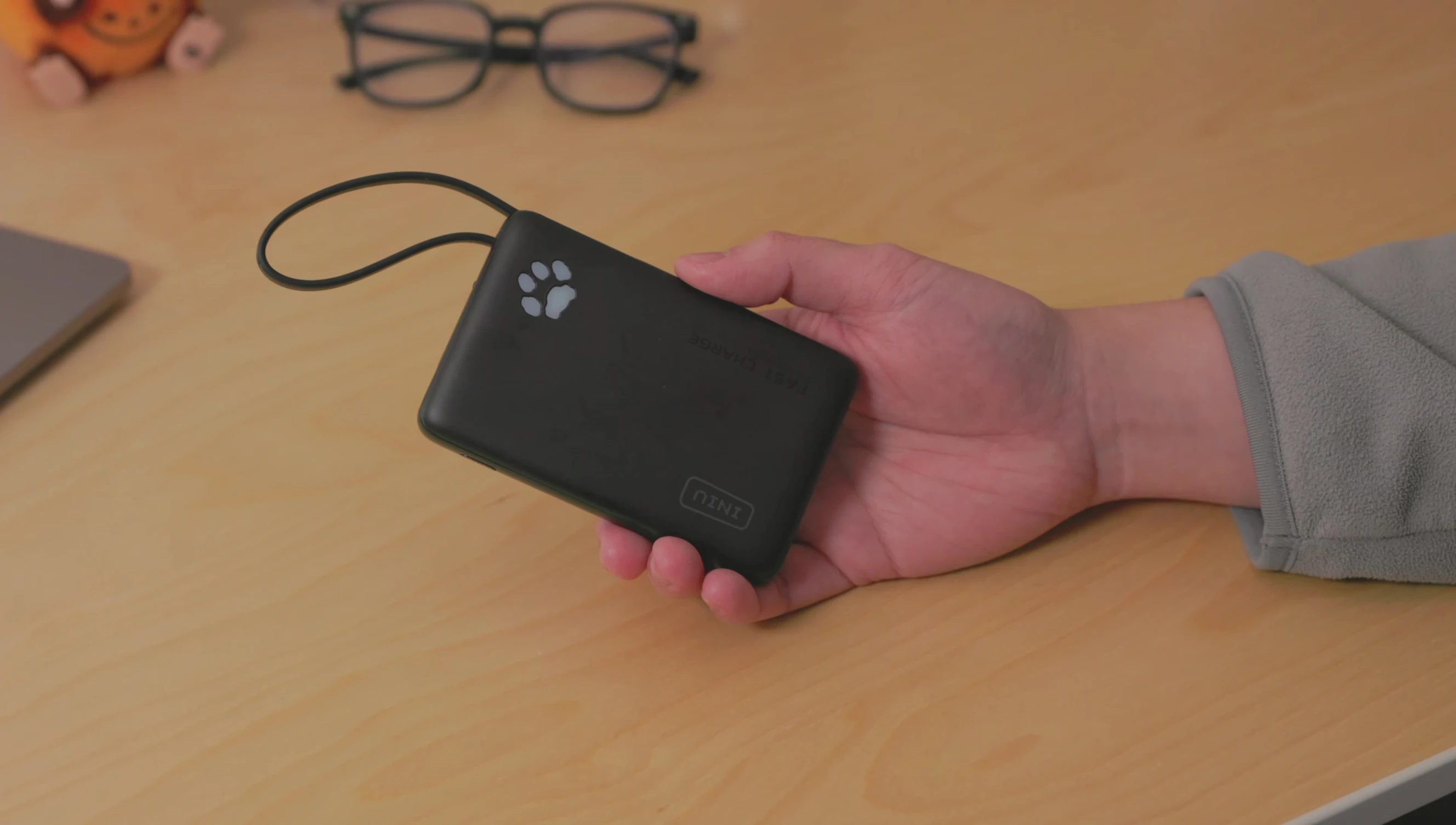 The INIU P41L-E1 power bank showcasing its compact design.