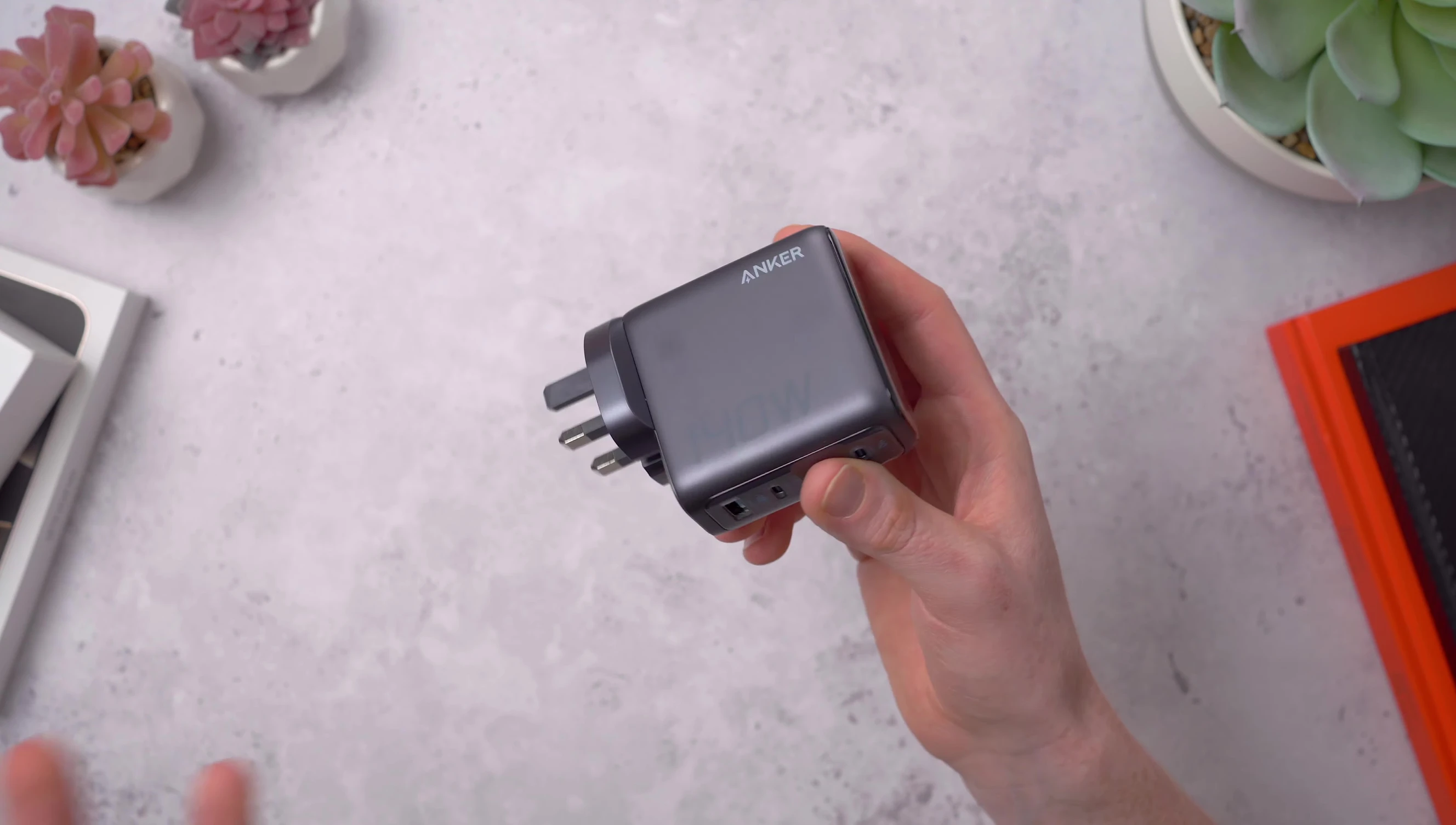 Anker 140W charger's smart display