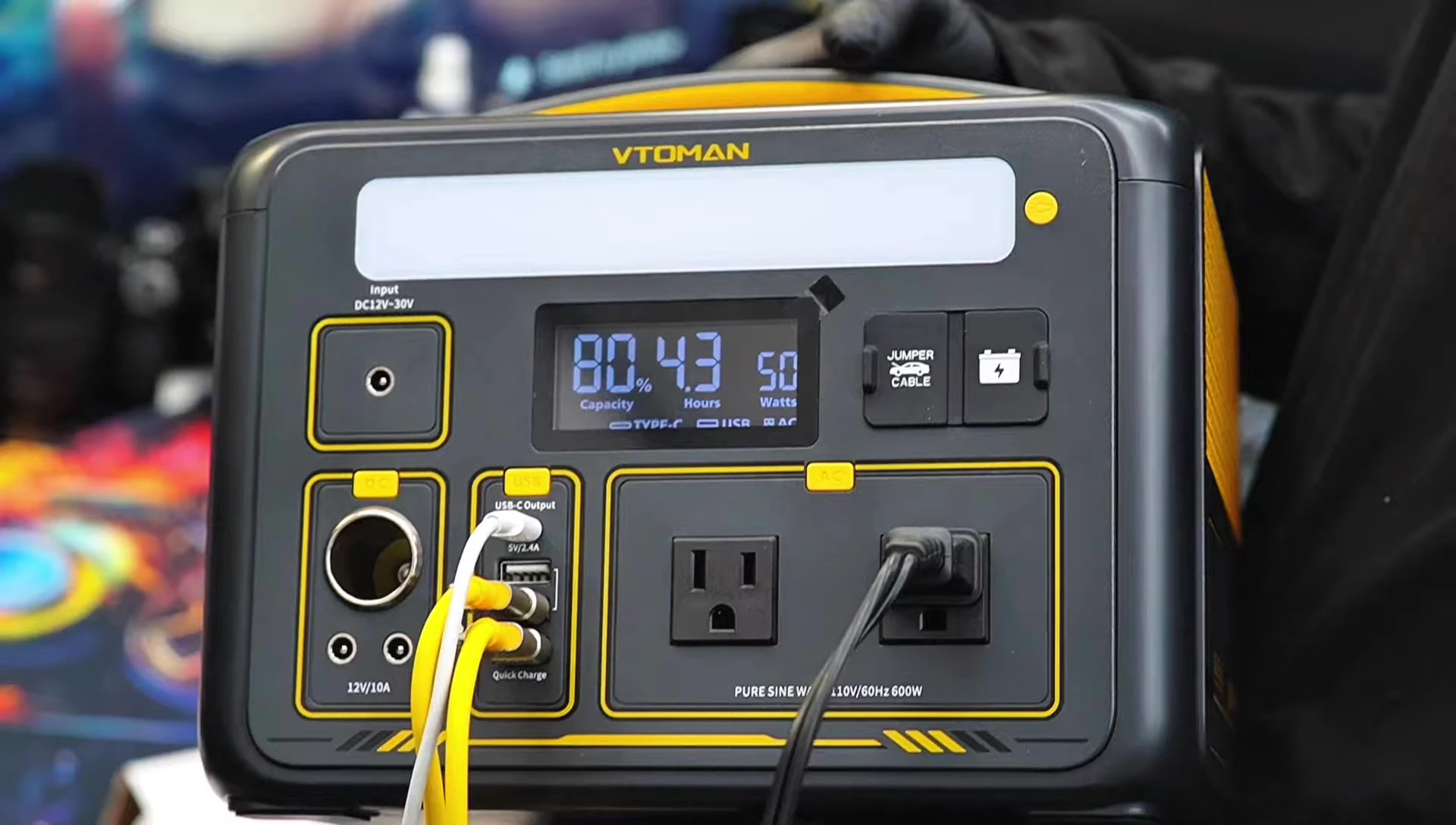 Text or graphic illustrating the fast charging capabilities.
