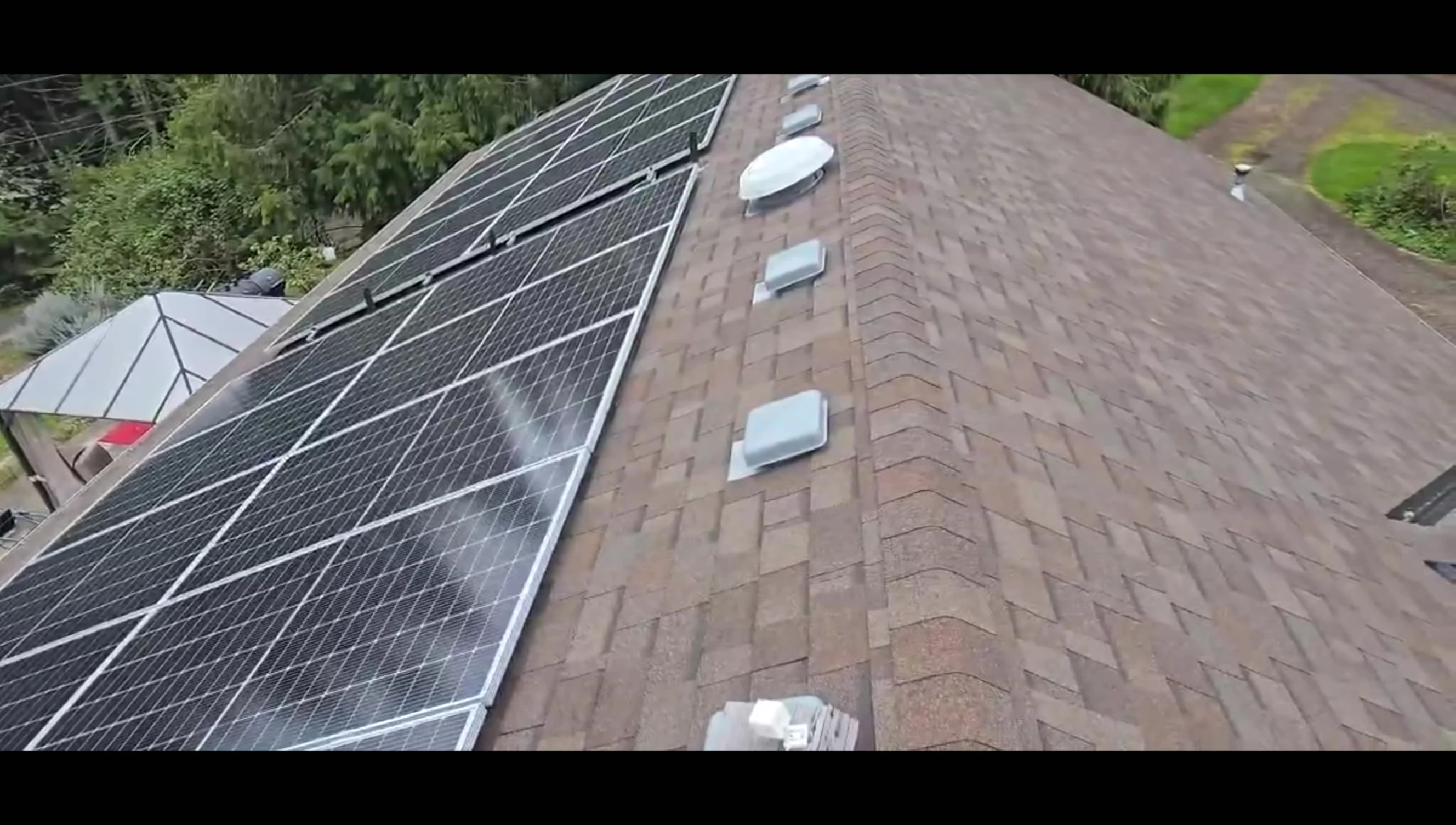 Screenshot displaying the solar panel system specifications.