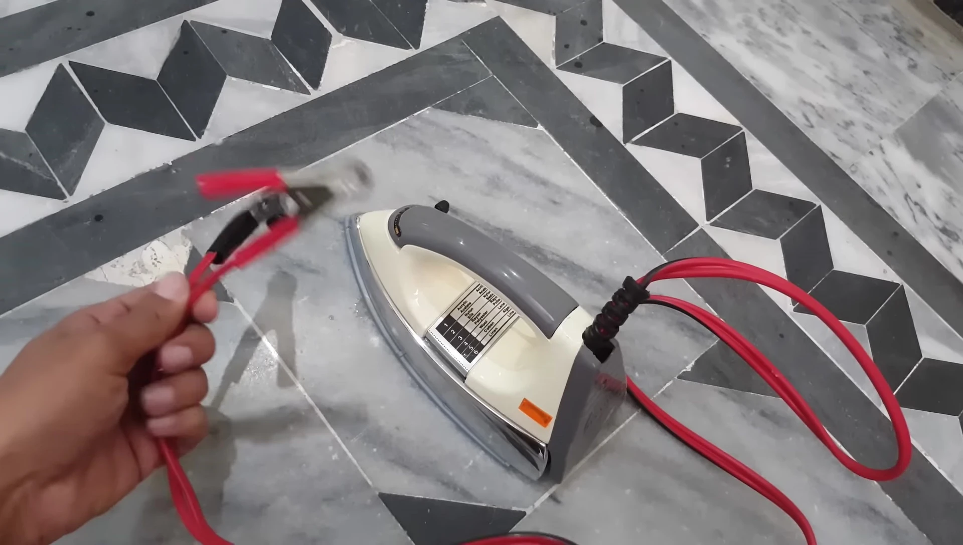 12V DC iron being connected to the controller's DC load terminals