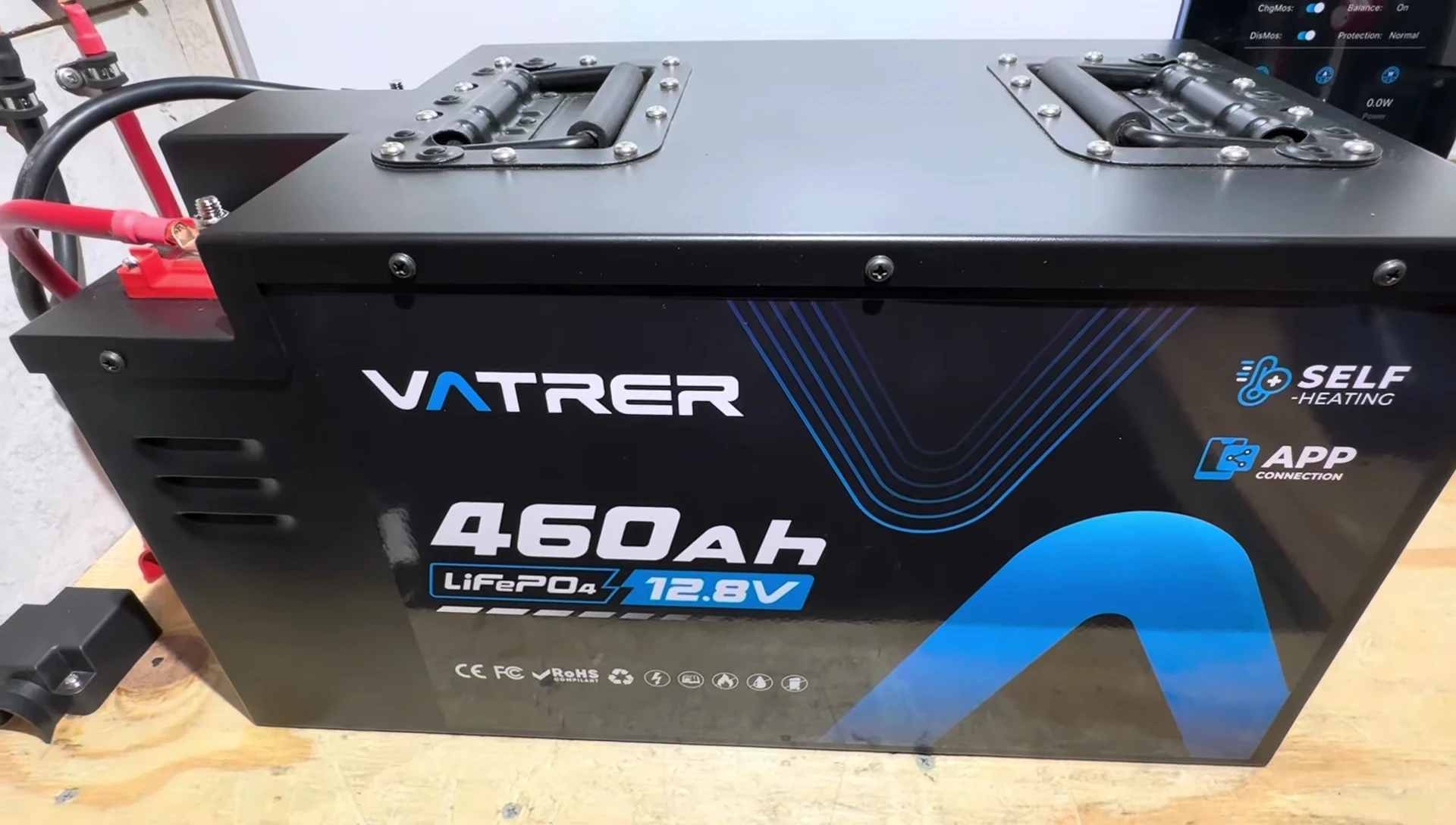 Capacity test setup showing the Vader 460Ah battery connected to the inverter and energy meter.