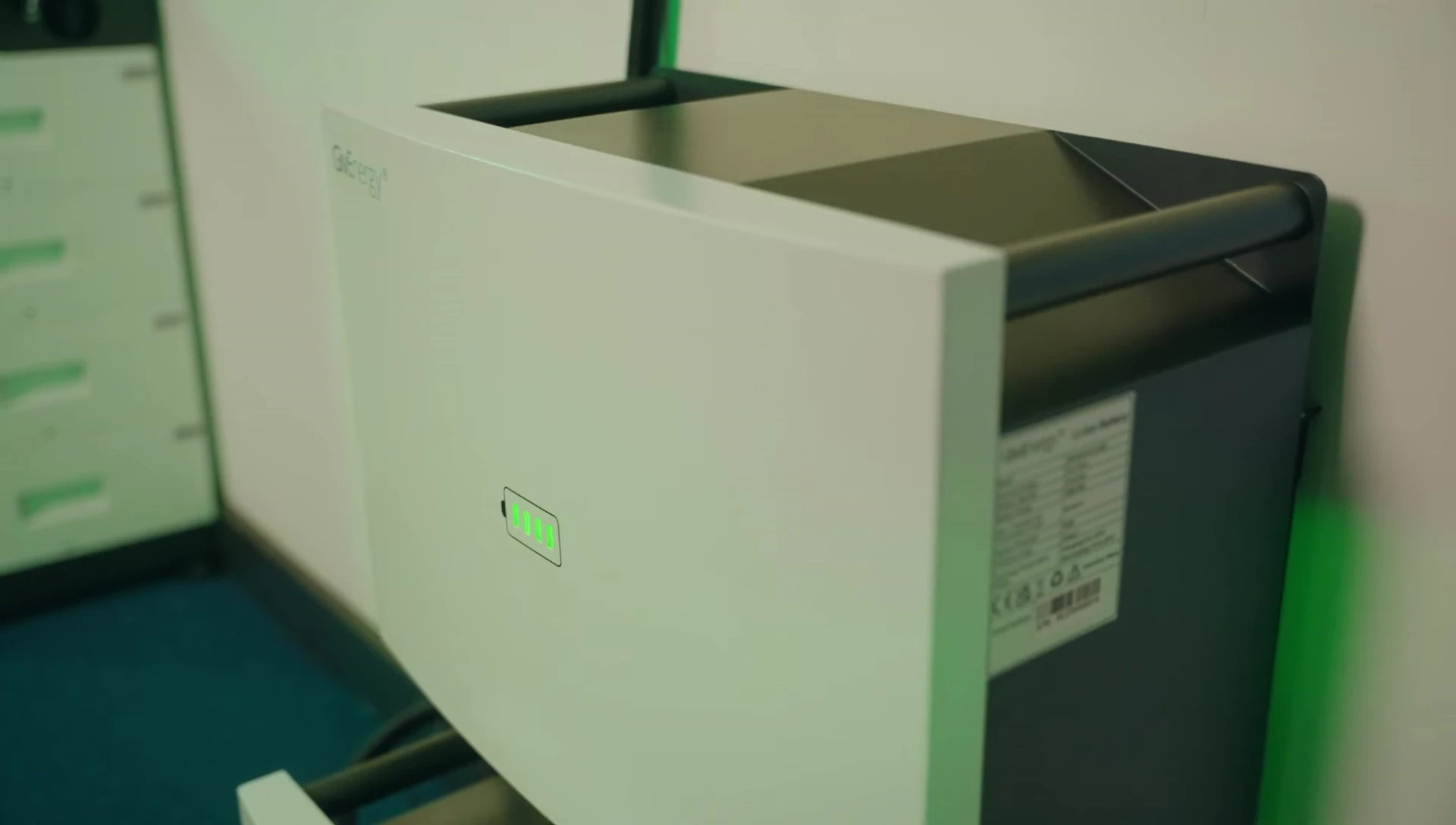 Image showing the different battery sizes