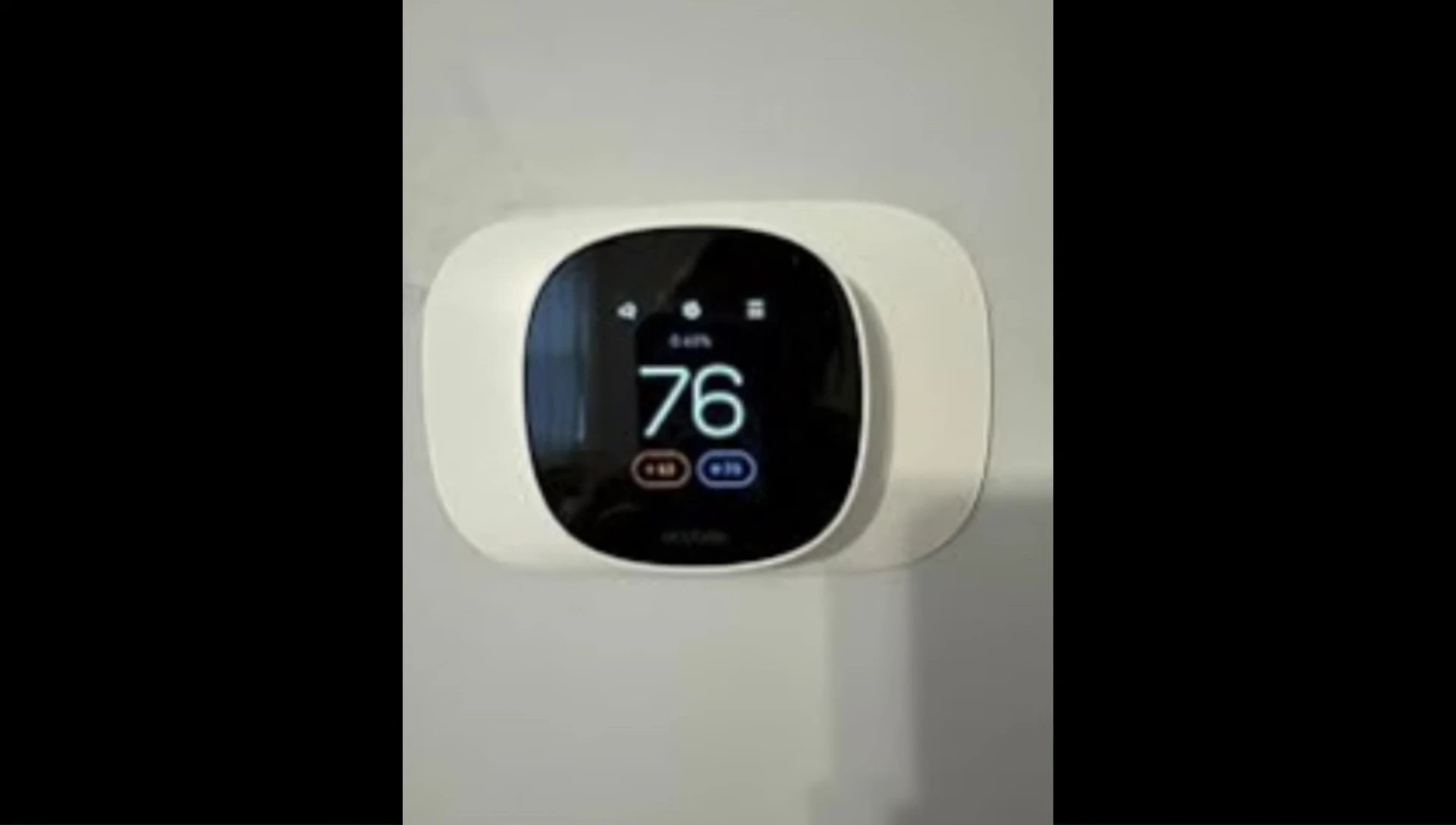 Screenshot of the Hecoe Smart Thermostat Essential app