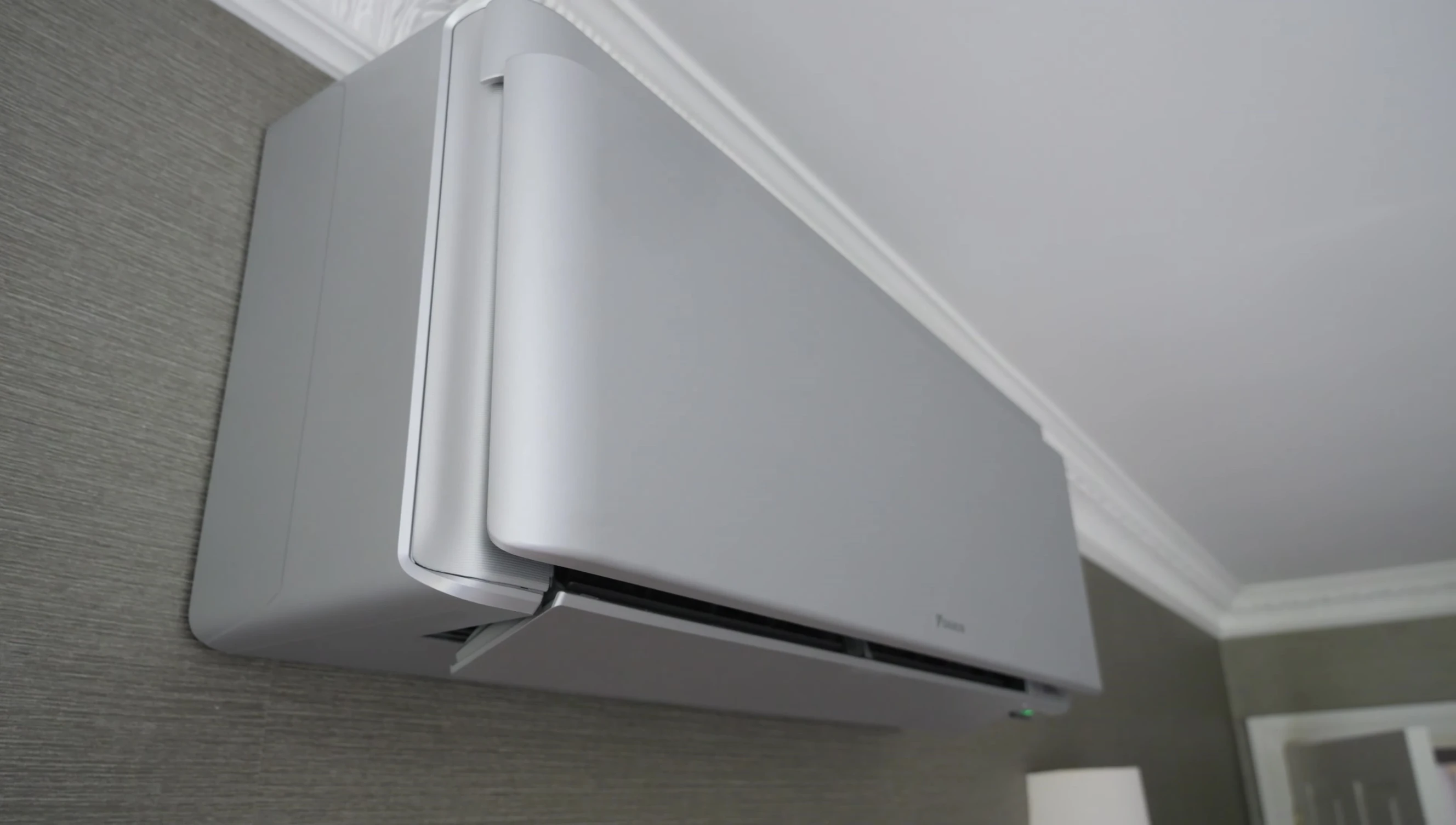 Screenshot showcasing the Daikin Stylish's air purifier function on the app.