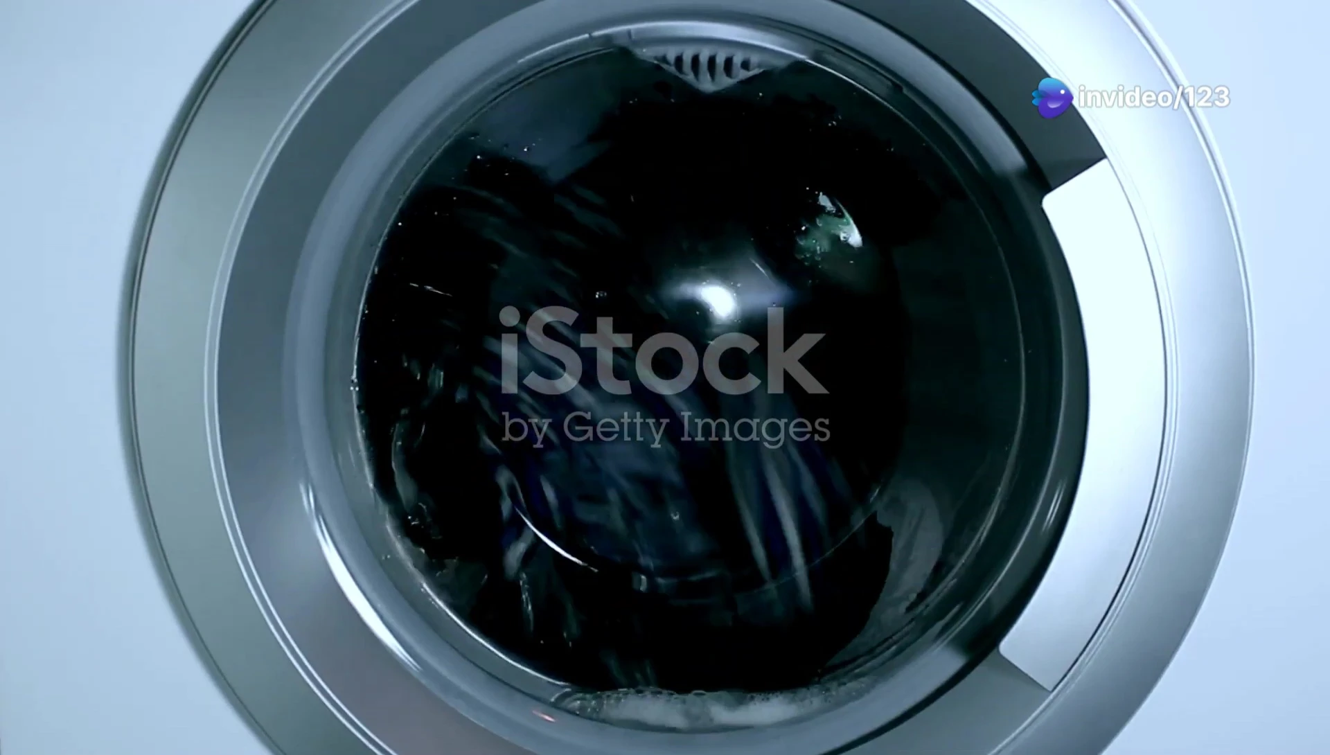 Screenshot highlighting the AI Direct Drive technology description.
