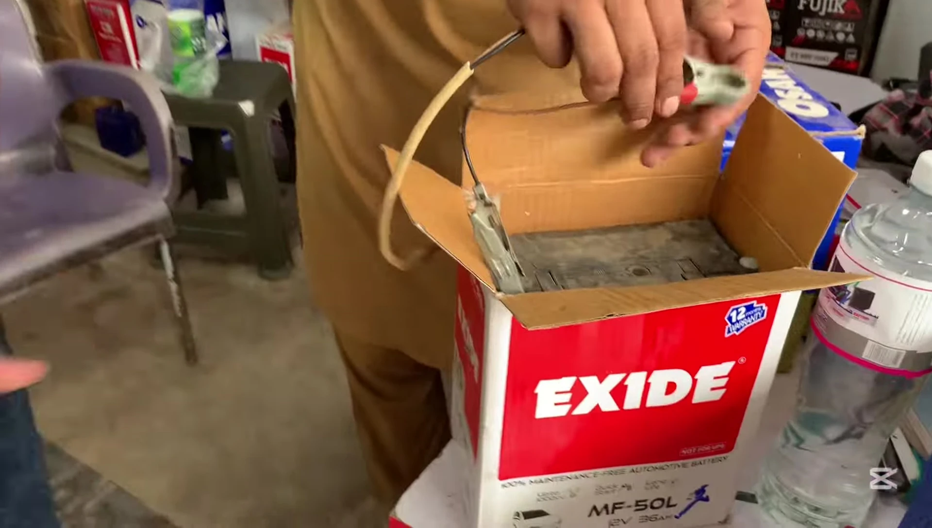 Customer explaining how the battery suddenly stopped working