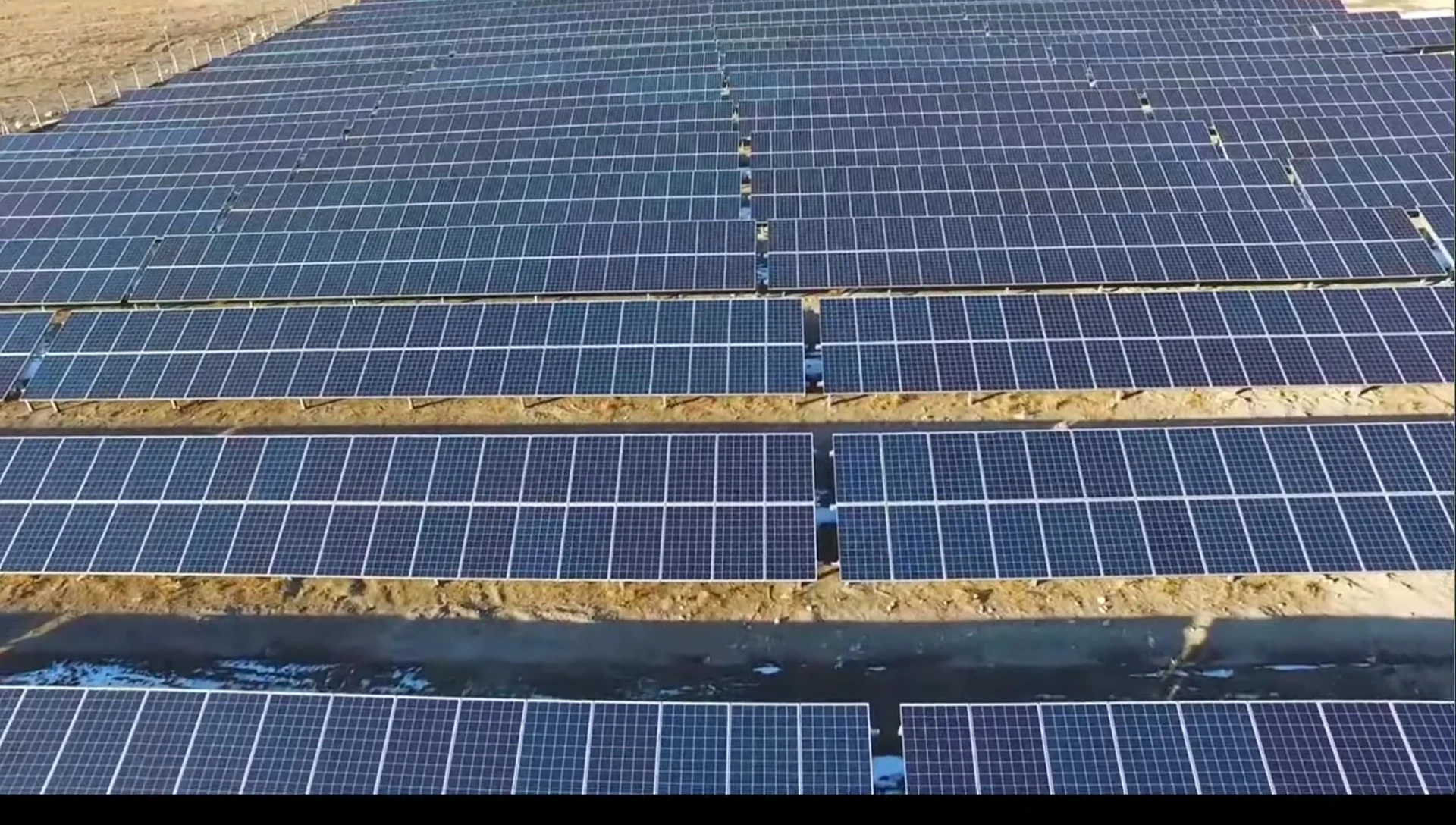 Image showing a lithium battery installation, highlighting ease of maintenance.