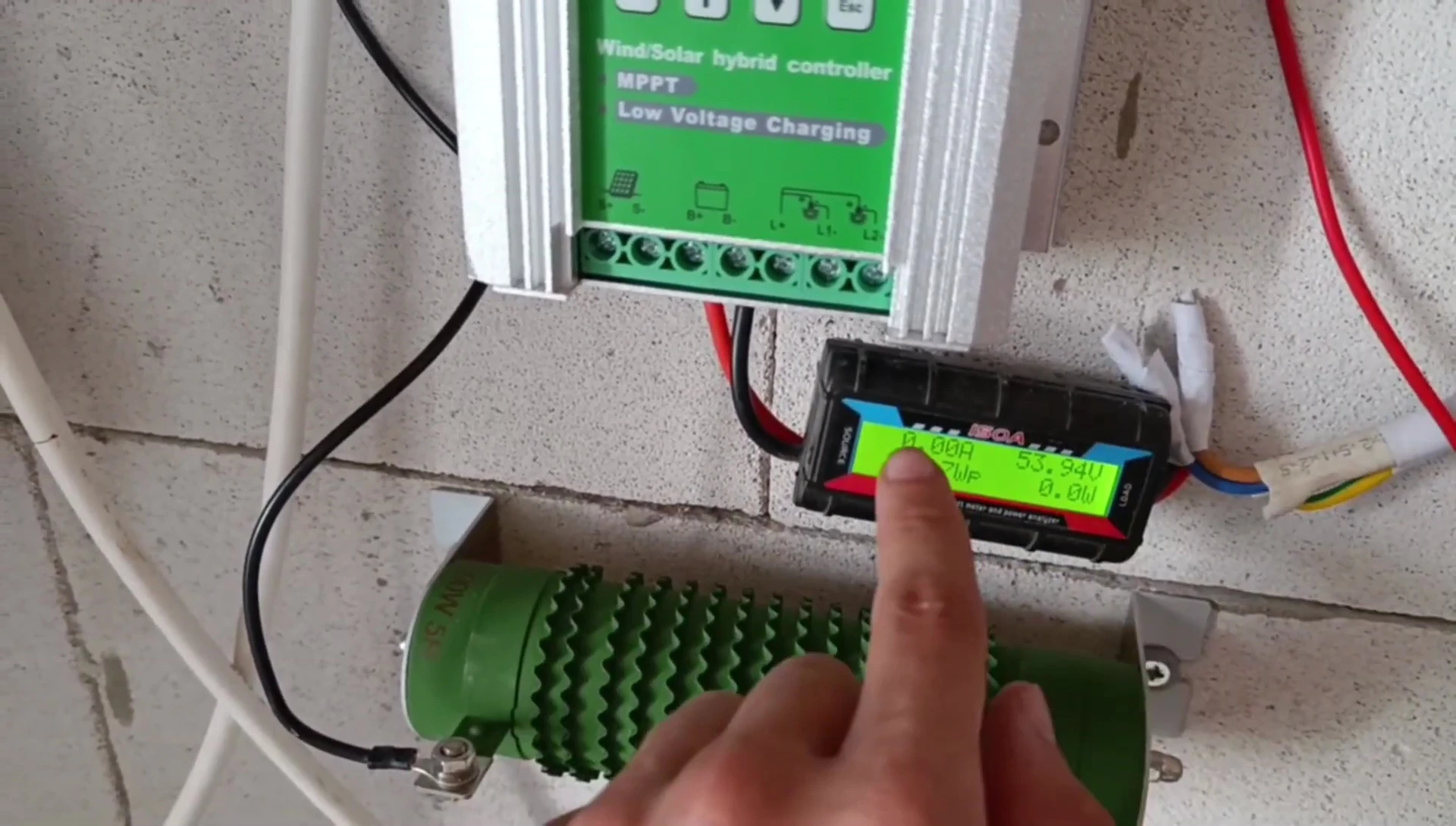 Using a multimeter to measure output