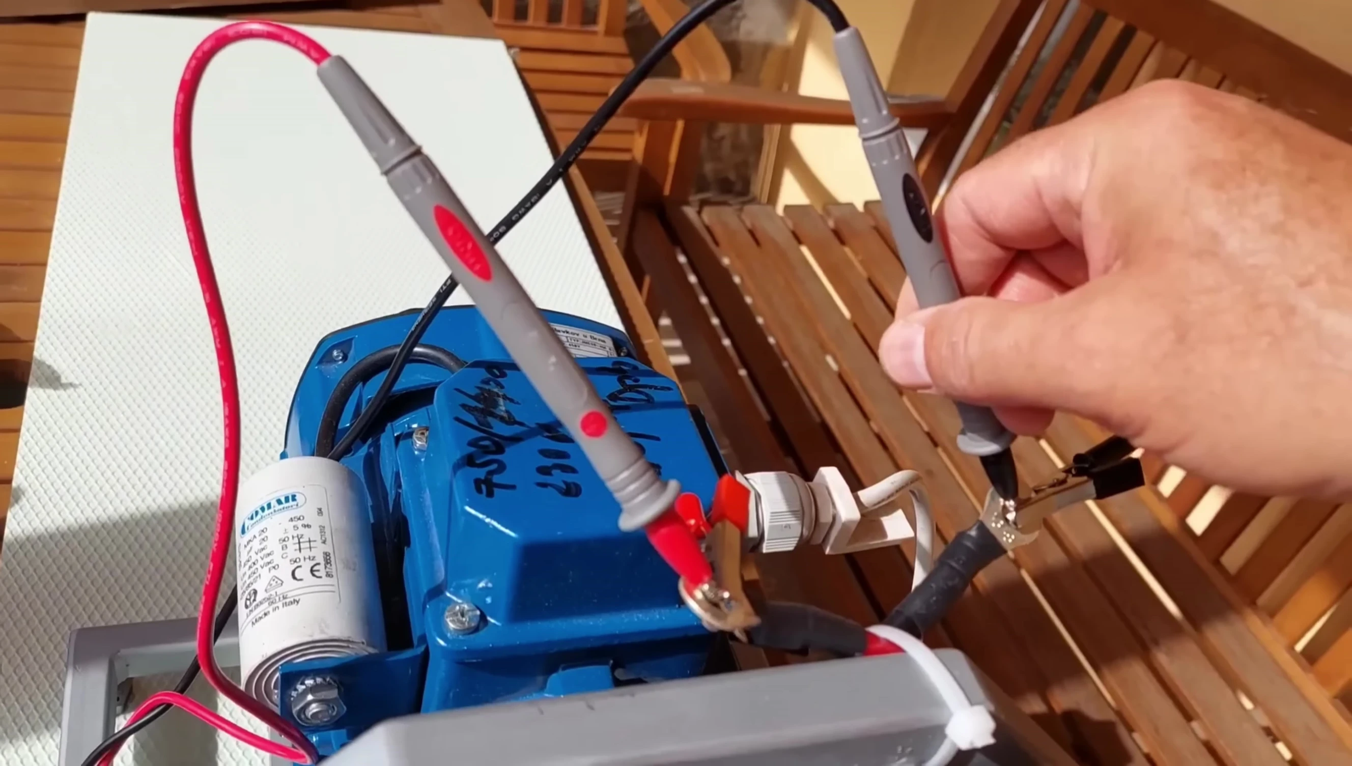 Visual representation of the power output of the magnetic force generator