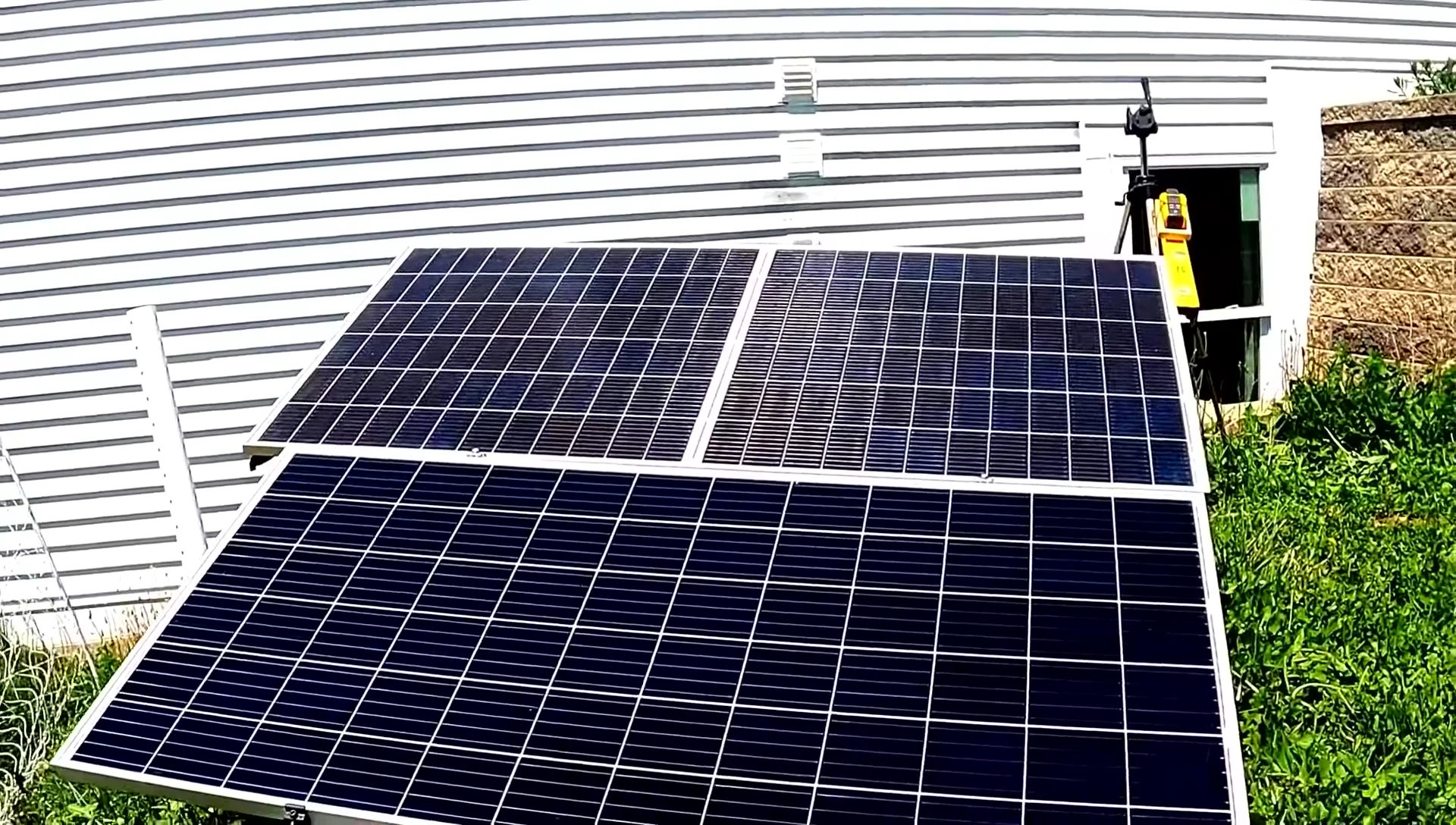 Image showcasing the limitations of solar panels during nighttime.