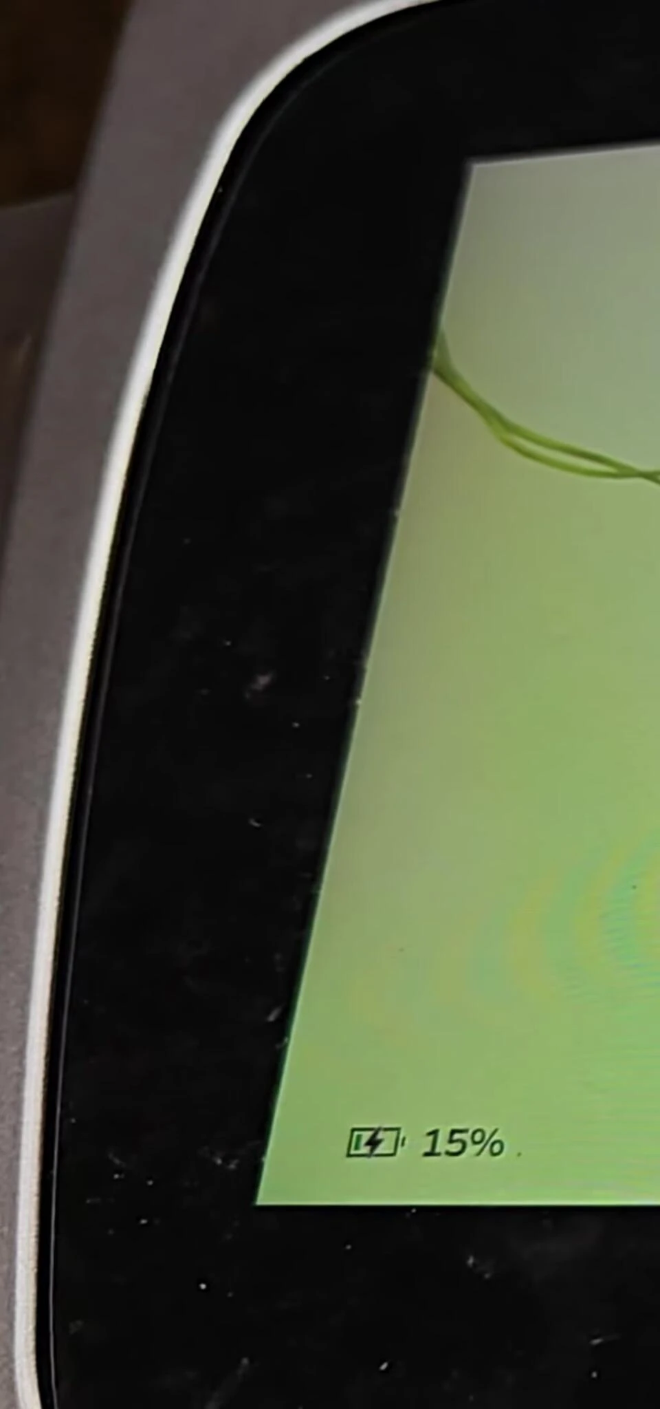 Starting the charging process with the battery at 15%.