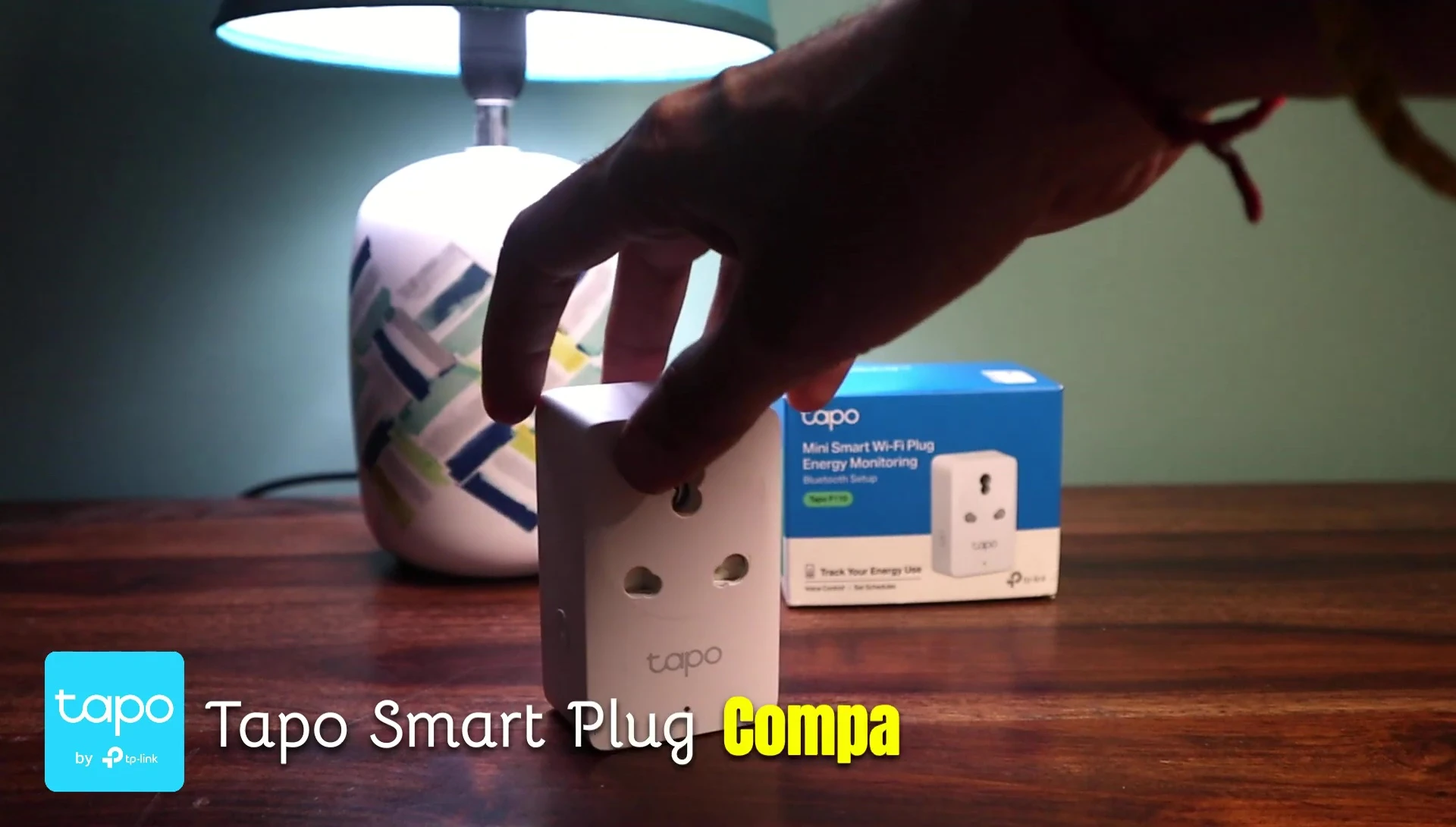Diagram showcasing Tapo plug compatibility with different outlet types.
