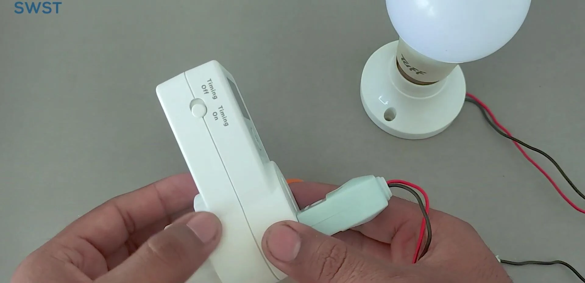 Demonstration of removing the timer from the socket to reset it.